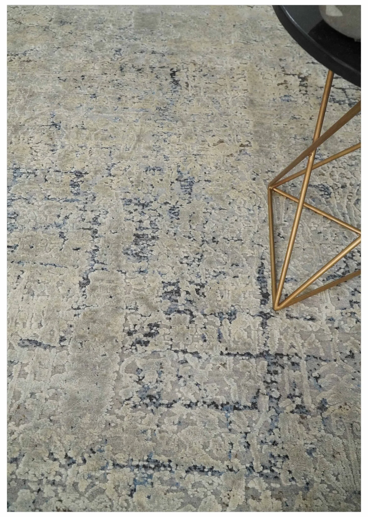 Premium Fine 8x10 Silver, Beige and Charcoal Traditional Floral High Low texture Hand Knotted Wool and Art Silk Rug - Image 2
