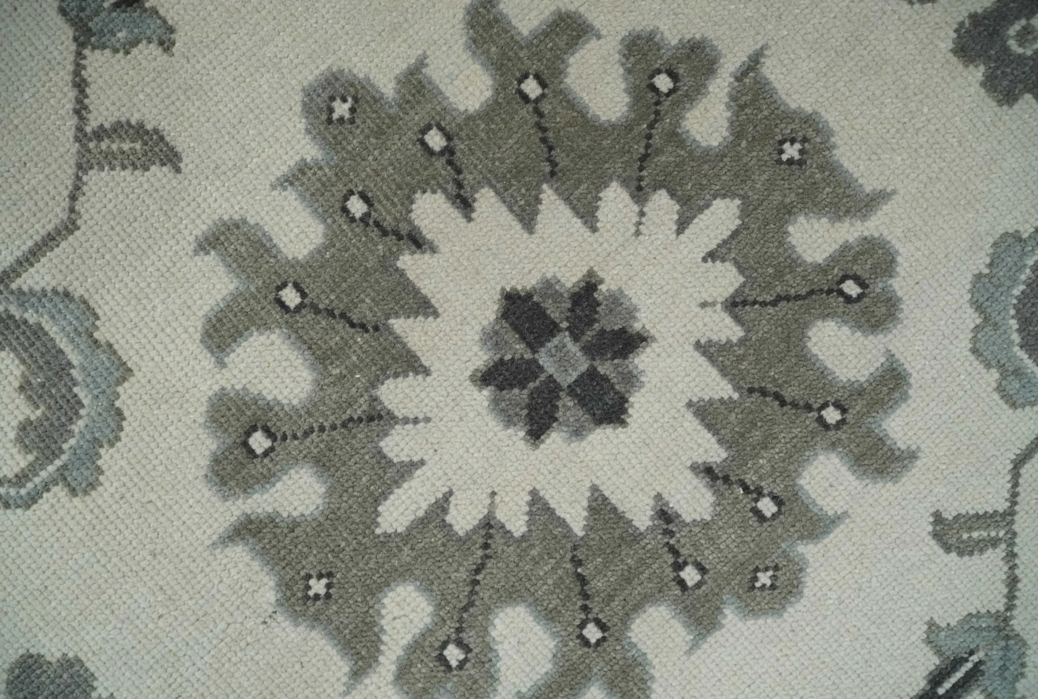 8.6x12 Traditional Ivory and Taupe Antique Style Hand knotted Traditional Wool Area Rug | AC408612 - Image 4