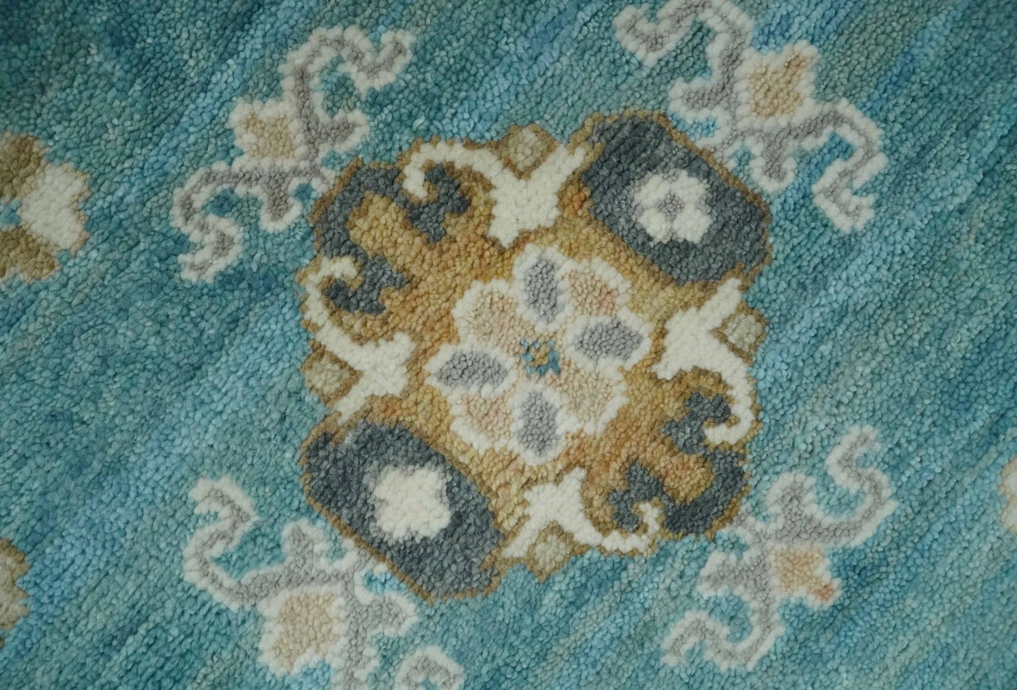 8x10 Hand Knotted Aqua and Ivory Traditional Oushak Wool Area Rug - Image 4
