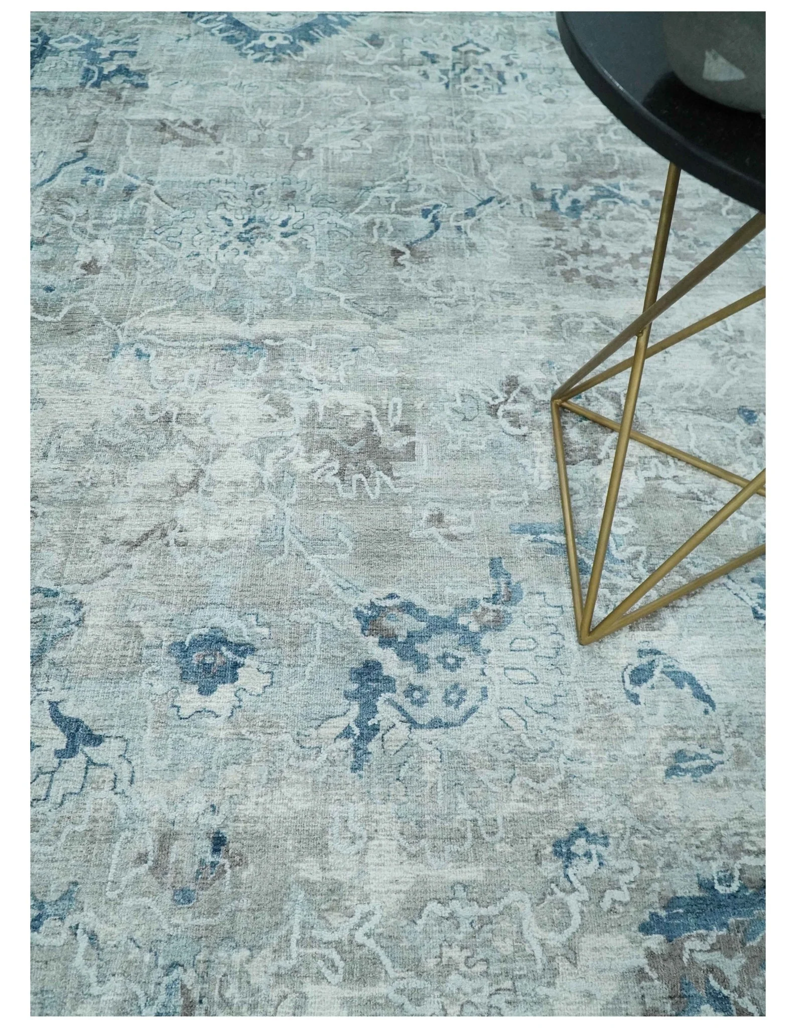 8x10 Aqua, Ivory and Silver Traditional Handmade Wool Area Rug - Image 2