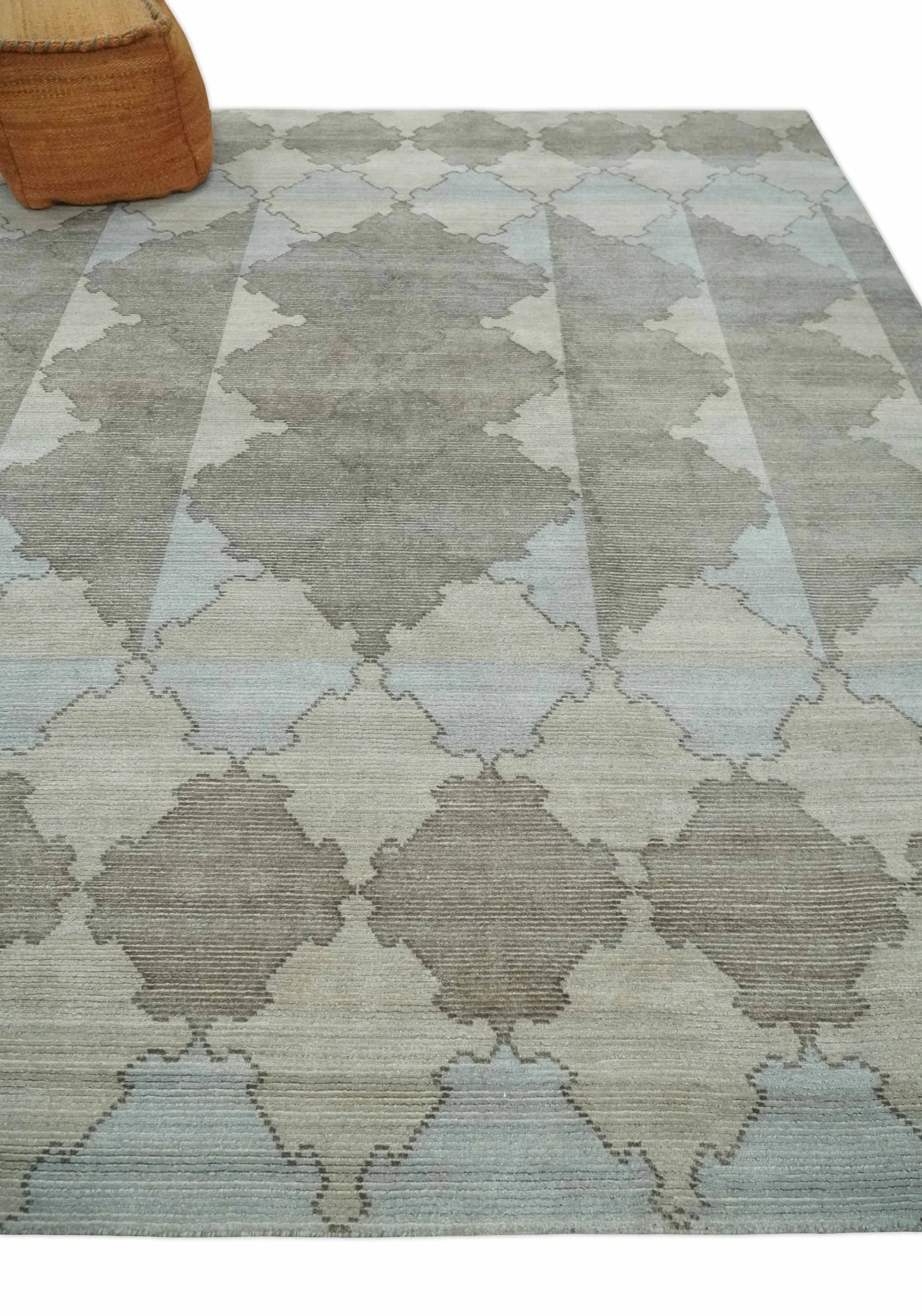 8x10 Silver and Gray Ikat design Handmade Art Silk Area Rug - Image 3