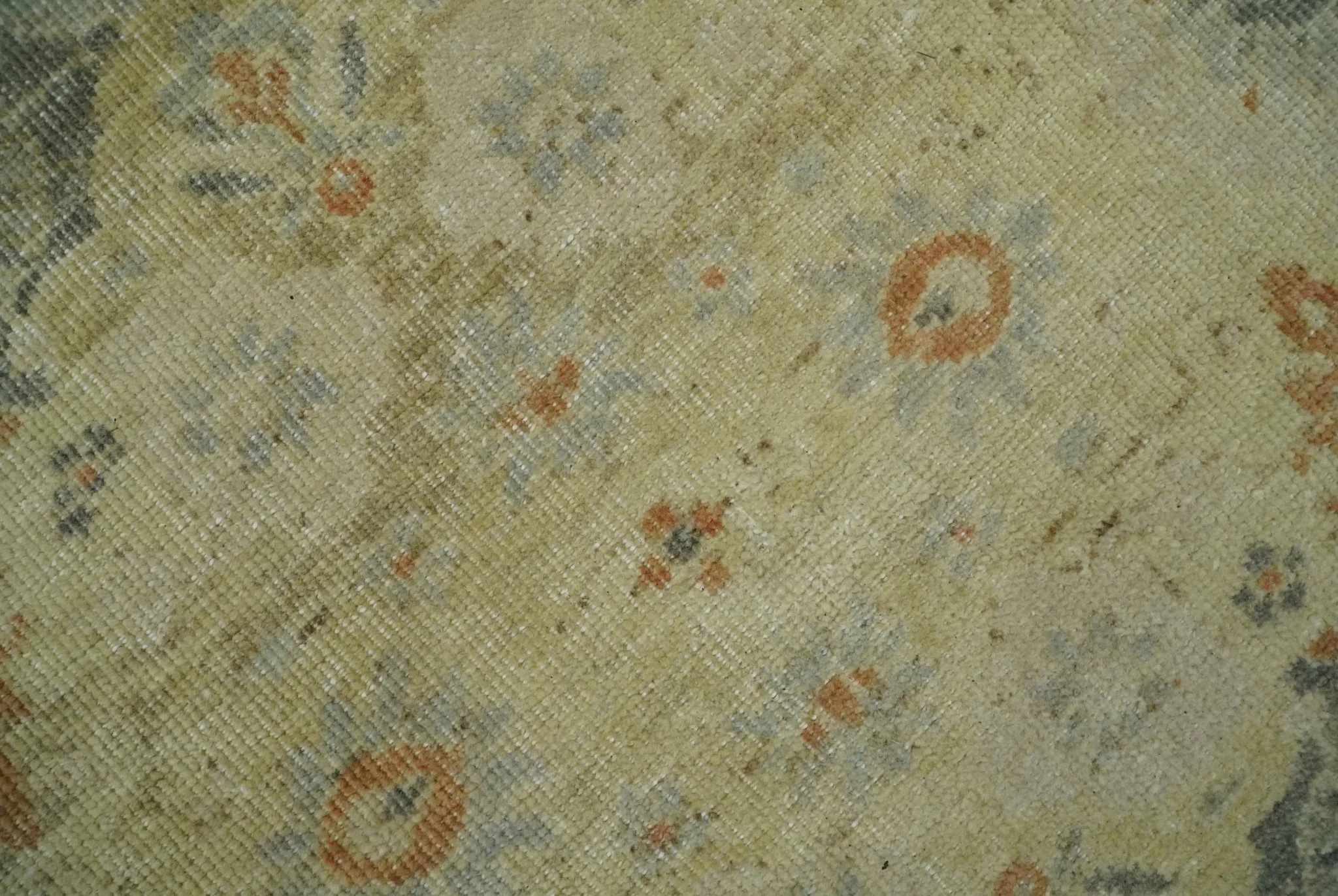 Beige and Rust 8x10 Textured Low Pile Hand Knotted Traditional Wool Area Rug - Image 4