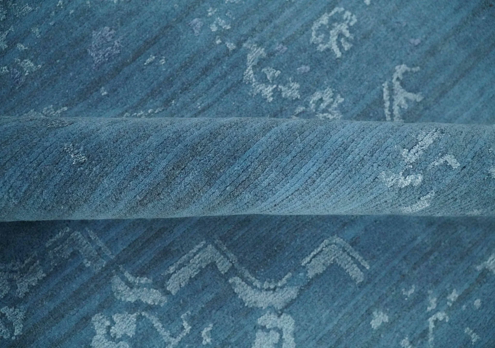 8x10 Blue Gray, Violet and Silver Traditional Handmade Wool and Art Silk Area Rug - Image 6