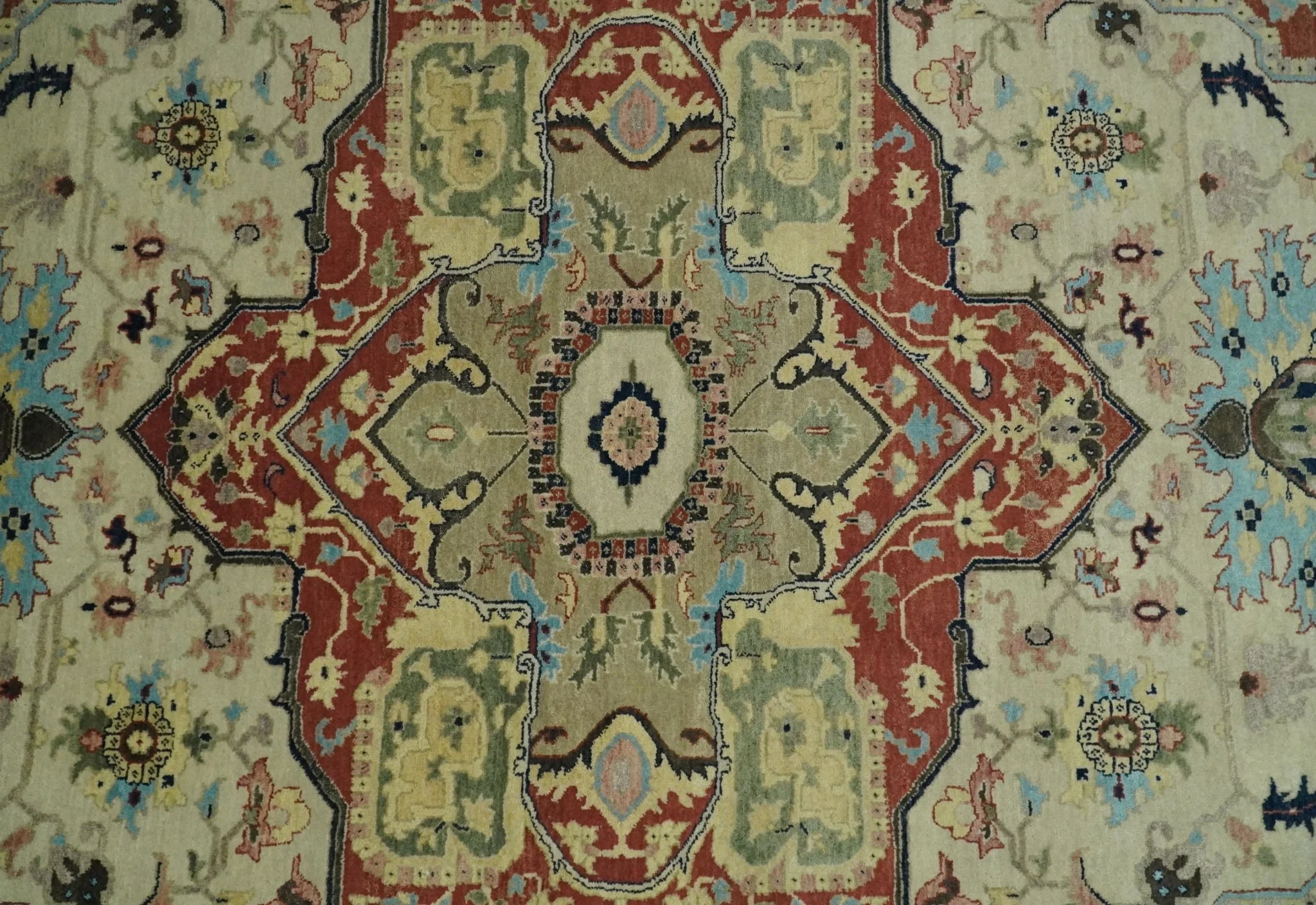 8x10 Fine Hand Knotted Beige, Blue and Rust Traditional Vintage Heriz Serapi Antique Wool Rug | TRDCP466810 - Image 8