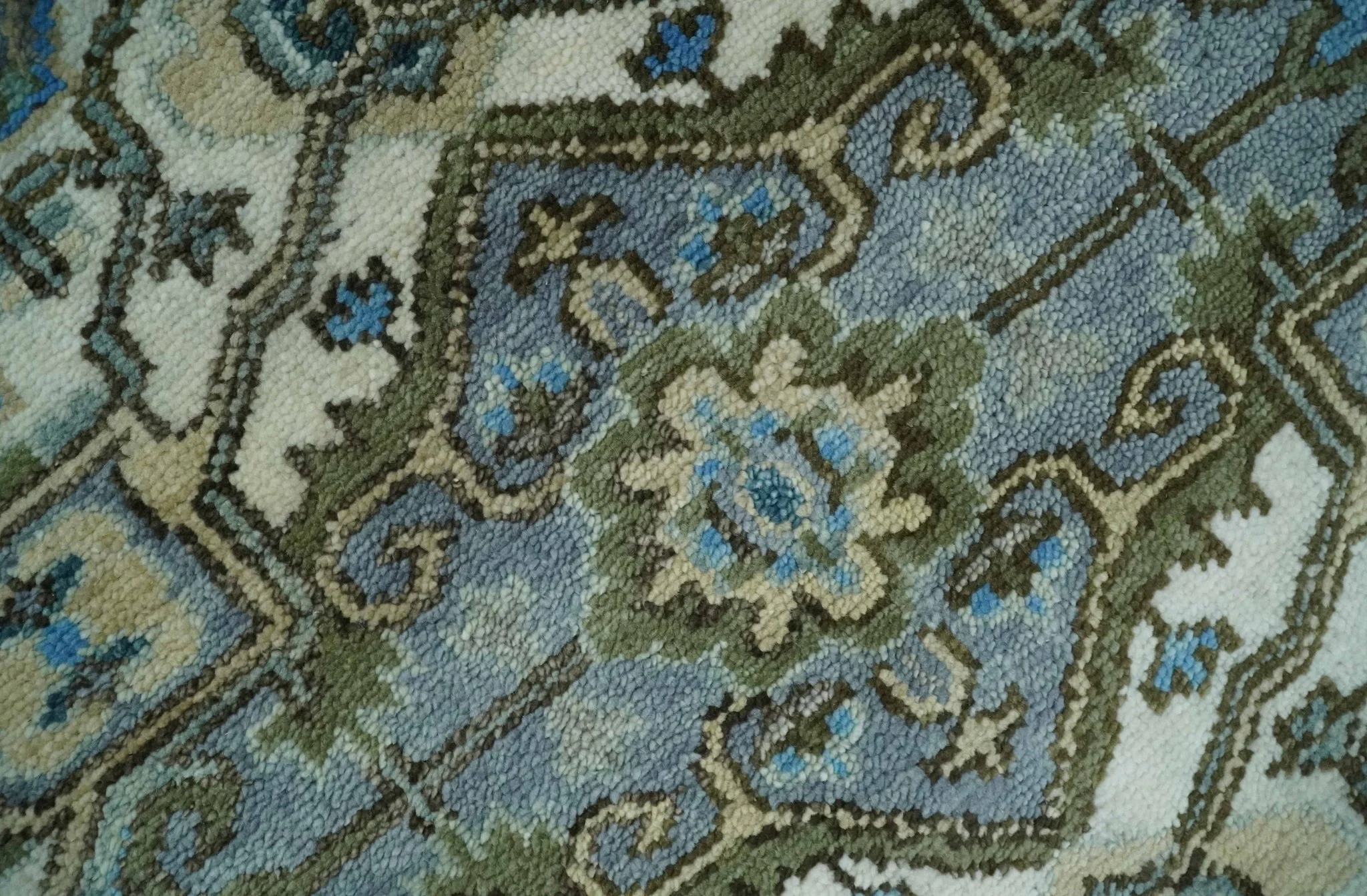 8x10 Gray, Ivory, Moss Green and Blue Hand Knotted Traditional Heriz Wool Area Rug - Image 4