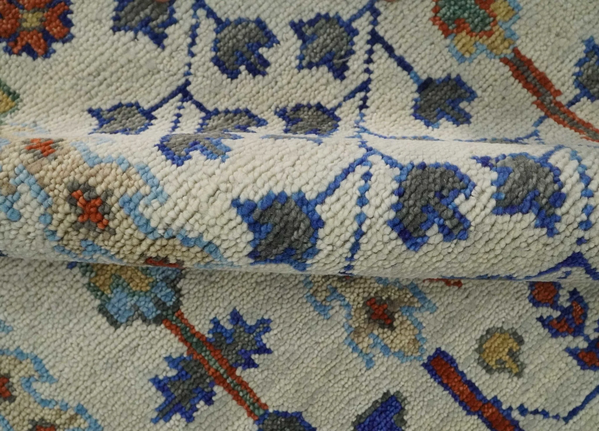 Hand Knotted Antique Ivory, Blue and Gray Traditional Vintage Style Oushak Wool Rug - Image 6