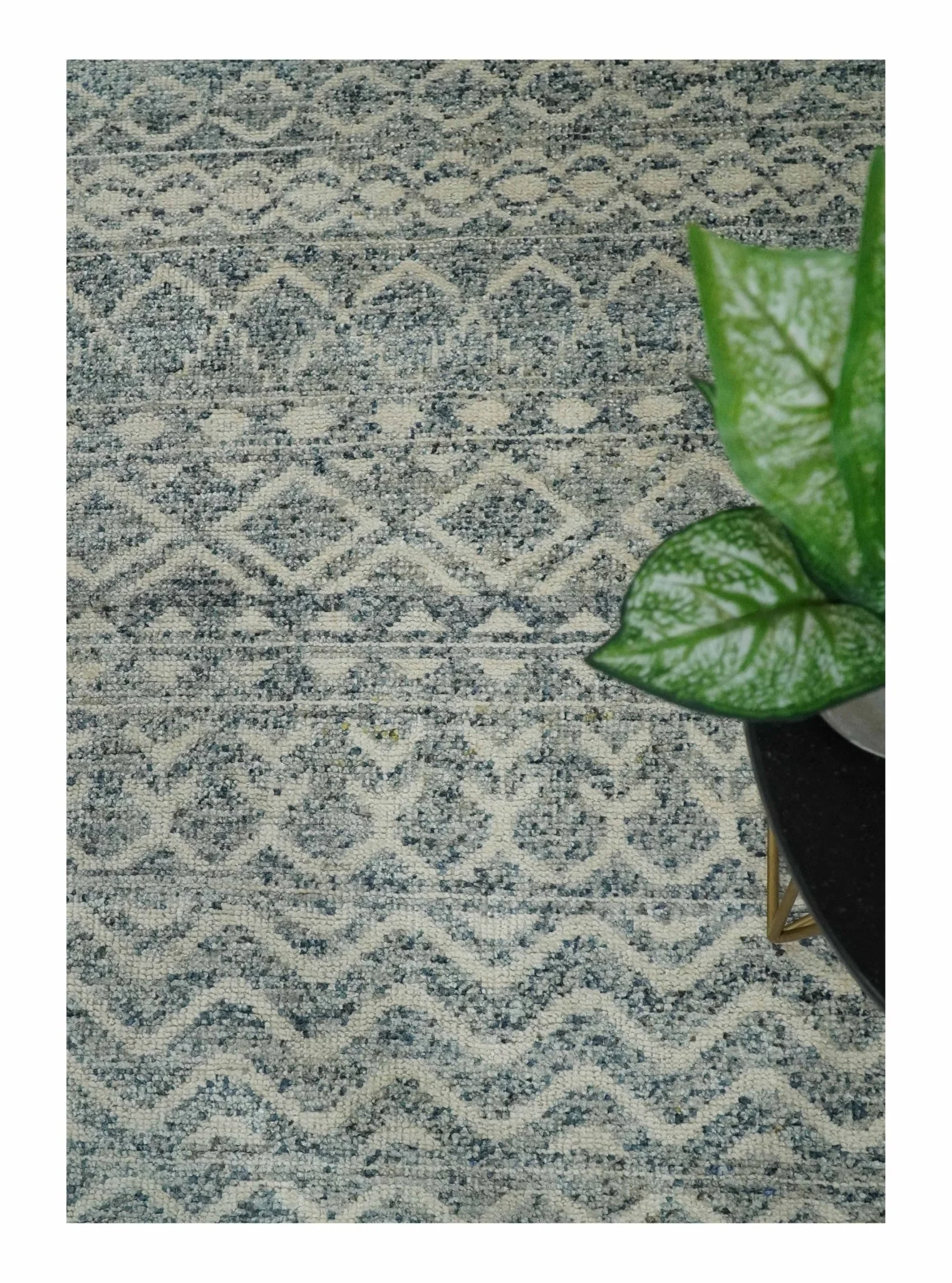 8x10 Hand Knotted Beige, Gray and Blue Modern Contemporary Southwestern Tribal Trellis Recycled Silk Area Rug | OP44 - Image 4