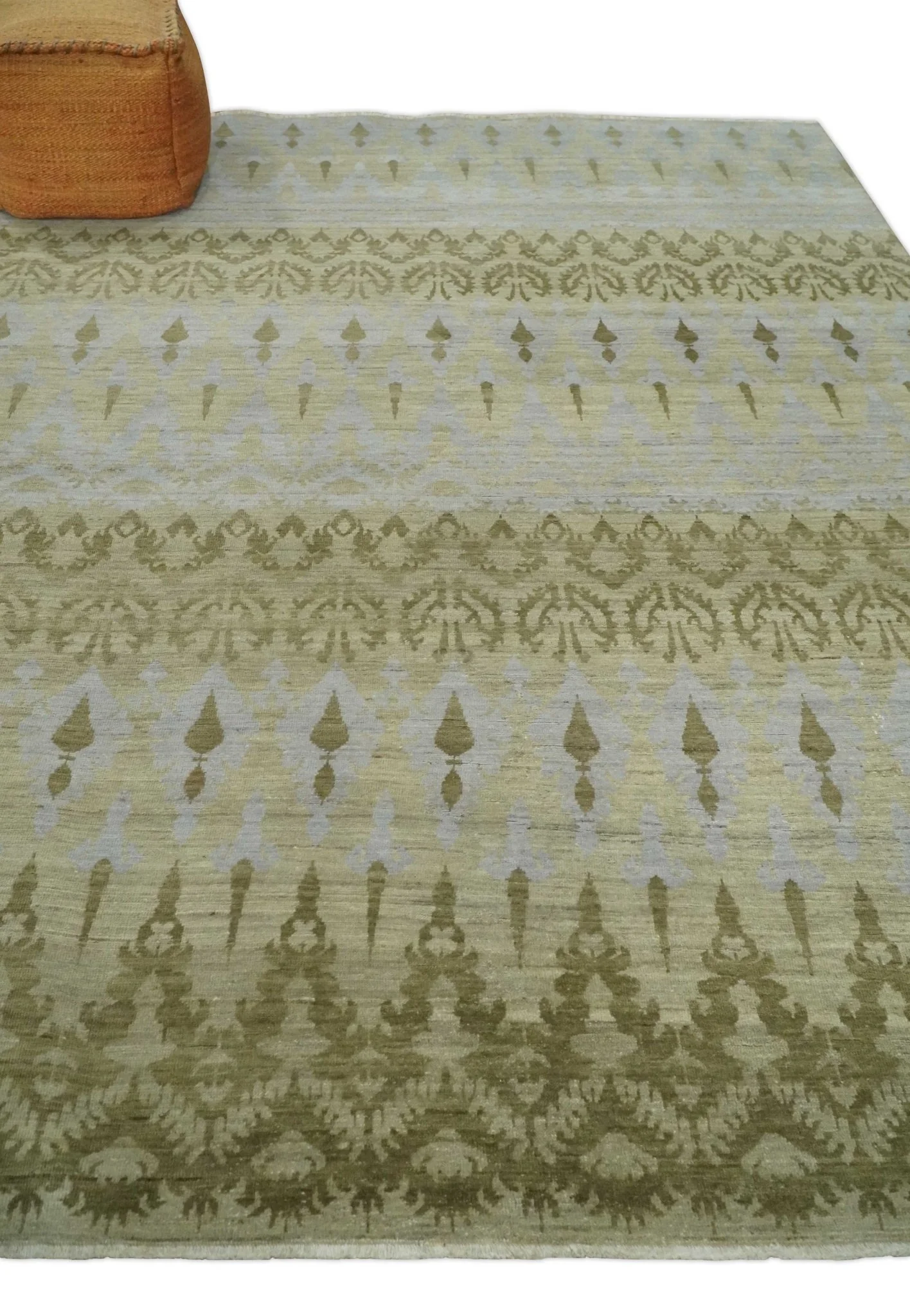 Fine Green 8x10 Hand Knotted Beige, Olive and Silver Traditional Wool Rug - Image 3