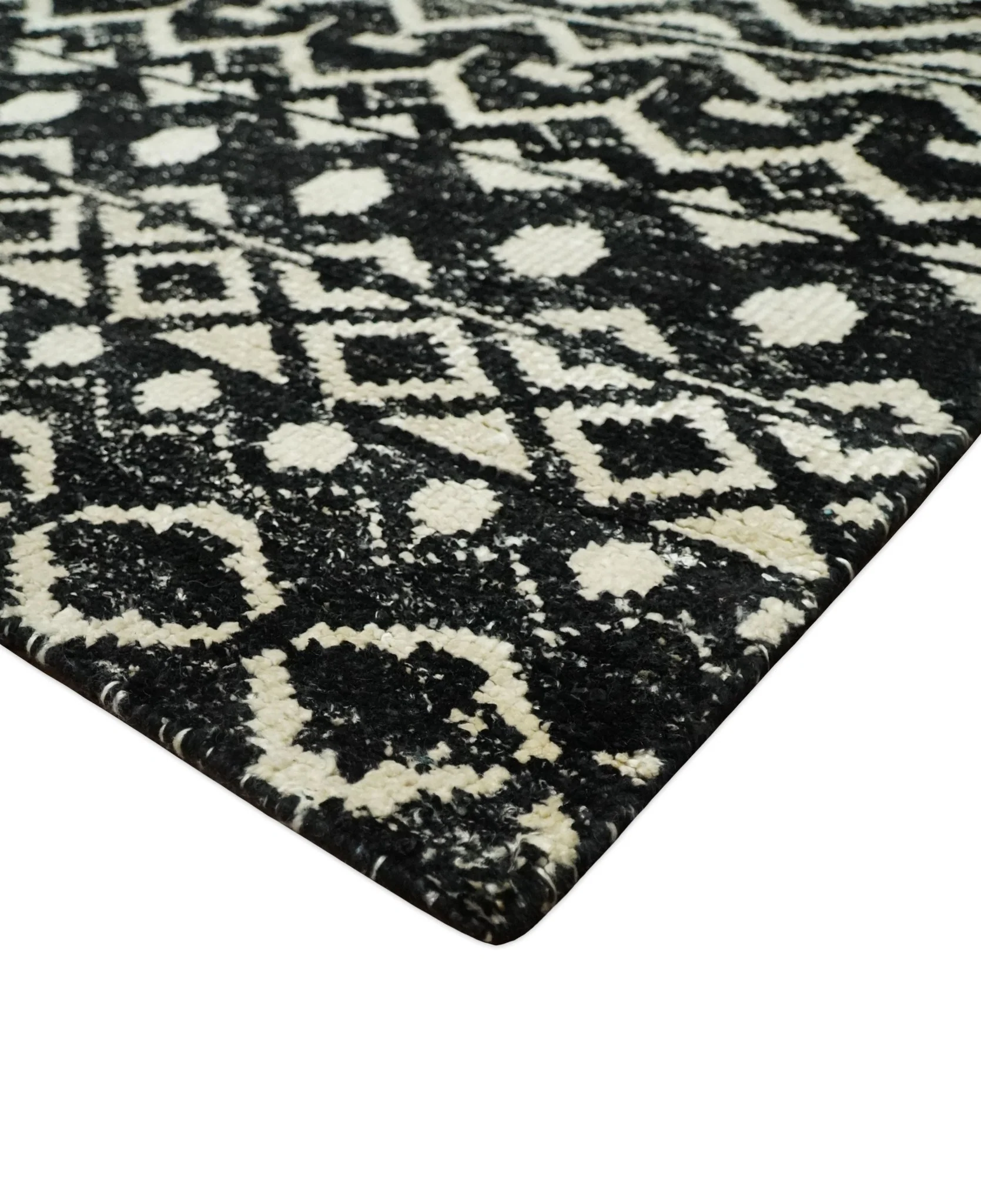 Hand Knotted Black and Ivory Modern Contemporary Southwestern Tribal Trellis Recycled Silk Area Rug | OP11 - Image 5