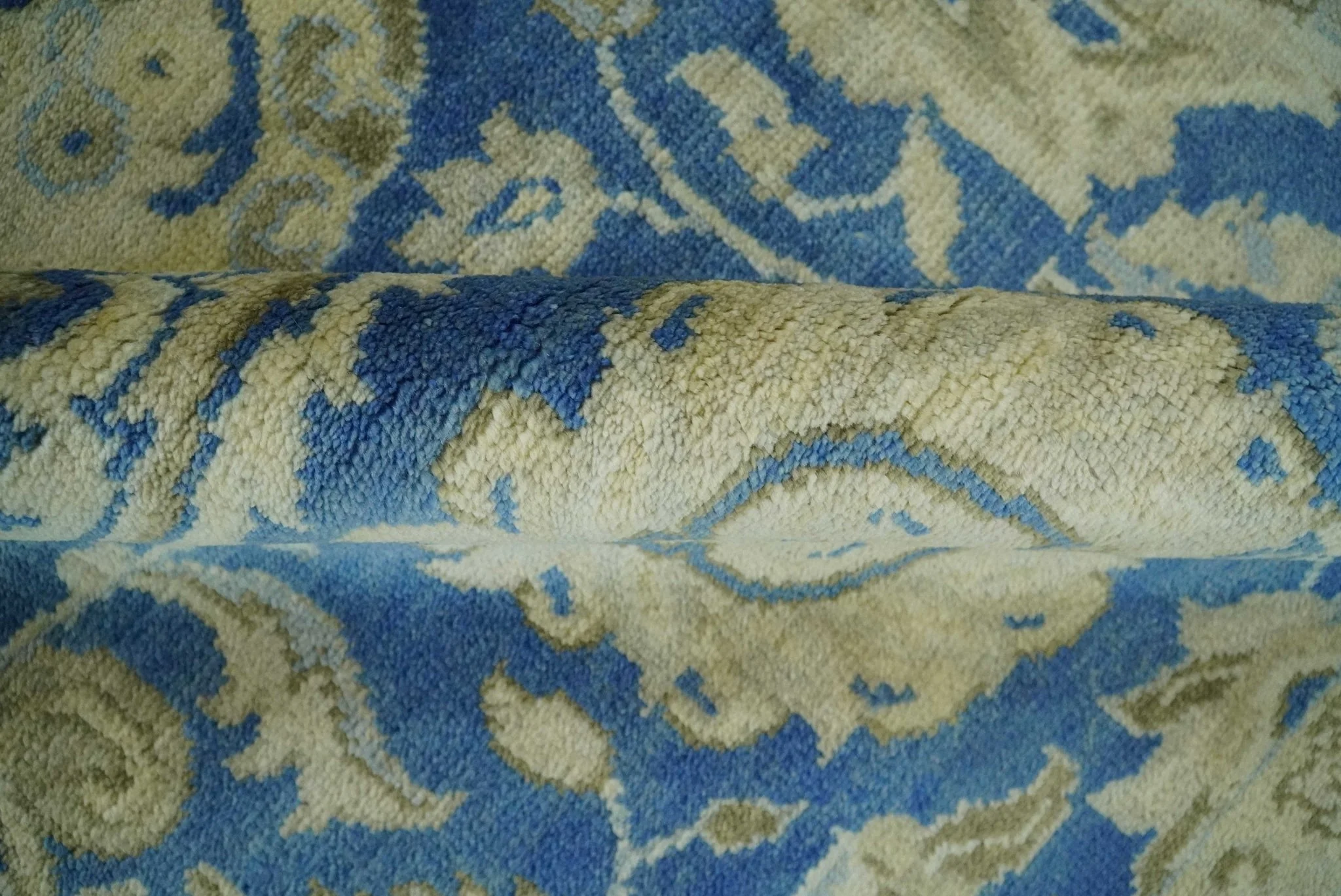 Antique Finish Oushak 8x10 Hand Knotted Blue and Beige Traditional Wool Area Rug - Image 6