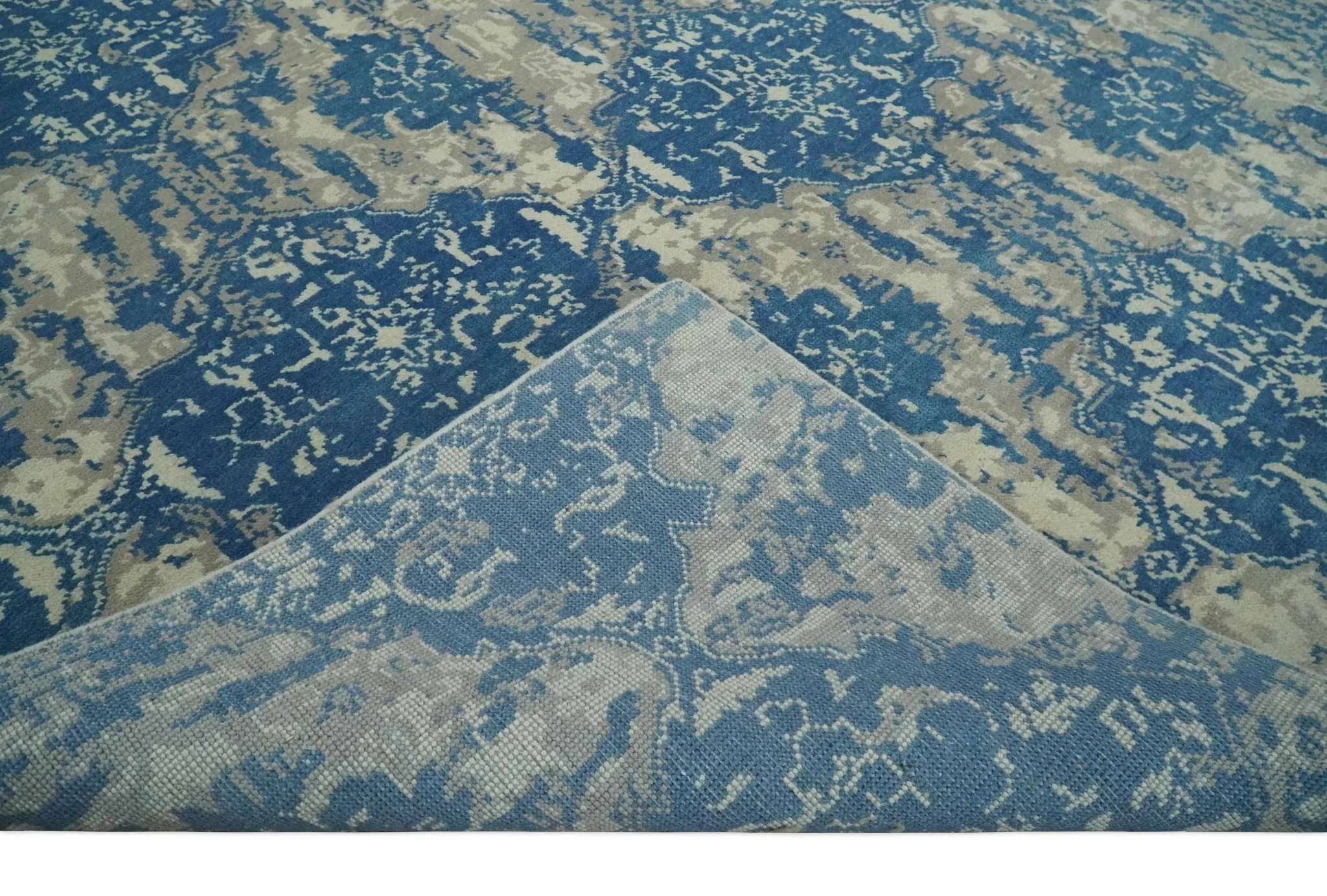 Transitional 9x12 Hand Knotted Blue and Ivory Ikat Pattern Traditional Wool Area Rug - Image 7
