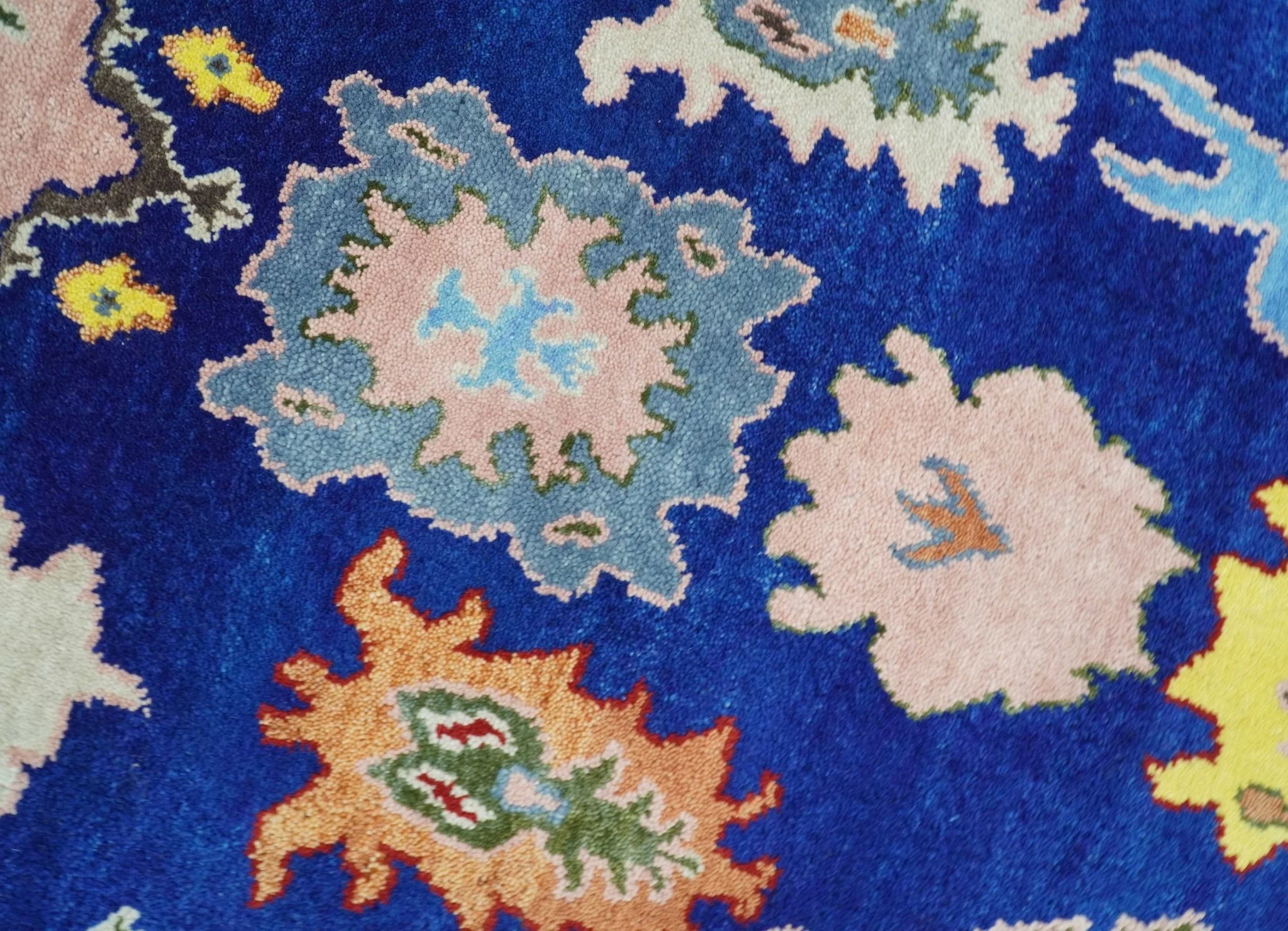 Vibrant 8x10 Hand Knotted Blue and Ivory Traditional Persian Eclectic Colorful Wool Rug | TRDCP776810 - Image 4