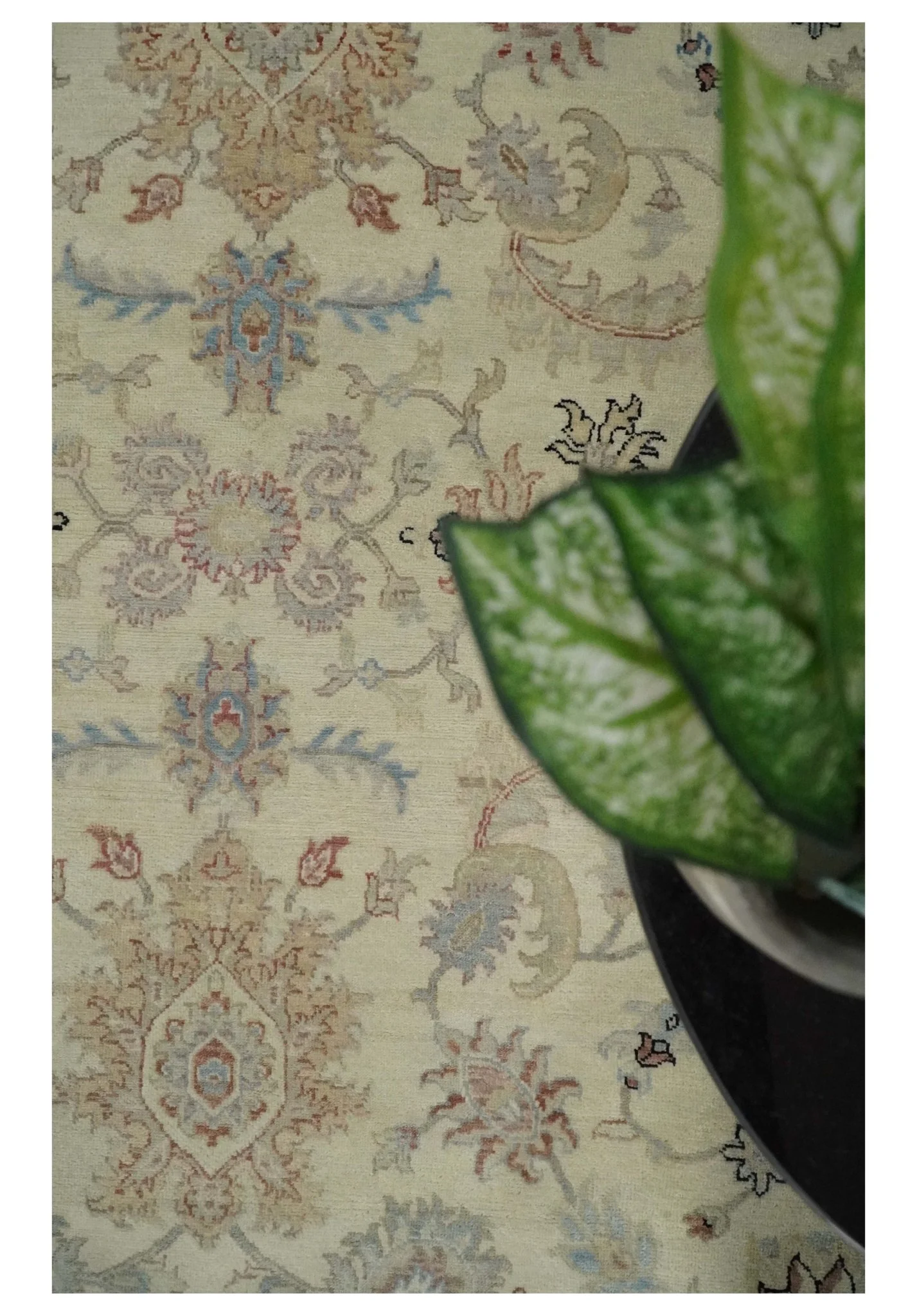 Antique Fine 8x10 Hand Knotted Ivory and Beige Traditional Vintage Persian Wool Rug | TRDCP717 - Image 9