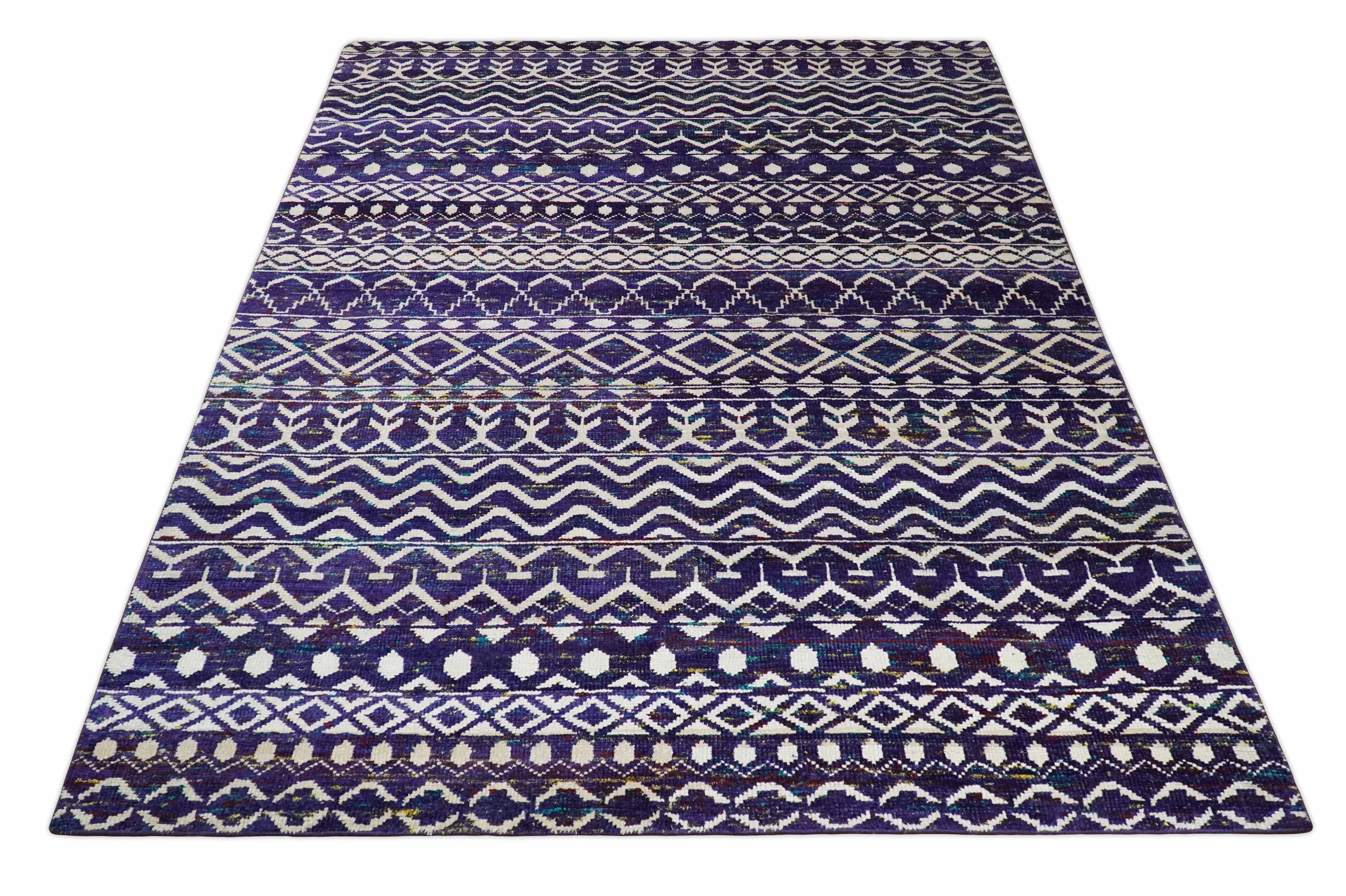 4x6 and 8x10 Hand Knotted Blue and White Modern Contemporary Southwestern Tribal Trellis Recycled Silk Area Rug | OP6 - Image 11