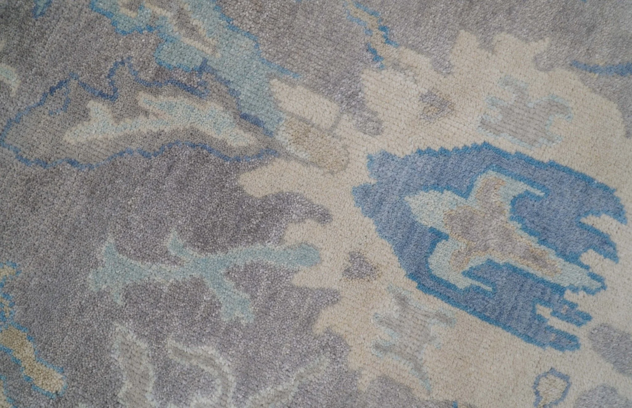 8x10 Hand Knotted Lavender Blue and Beige Traditional Persian Oushak Wool Rug | TRDCP761810 - Image 5