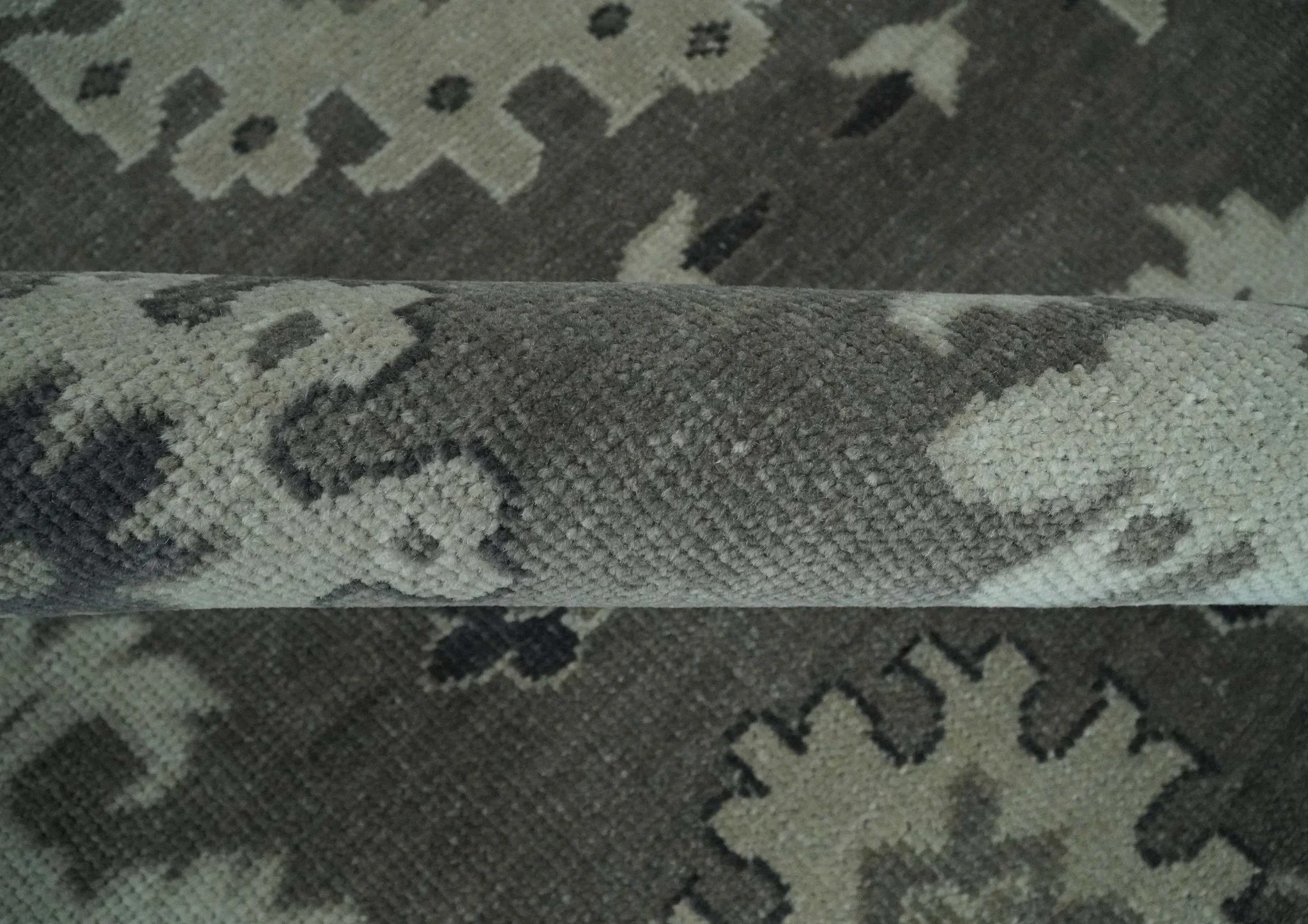 8x10 Hand Knotted Charcoal and Silver Traditional Oushak Wool Rug - Image 6