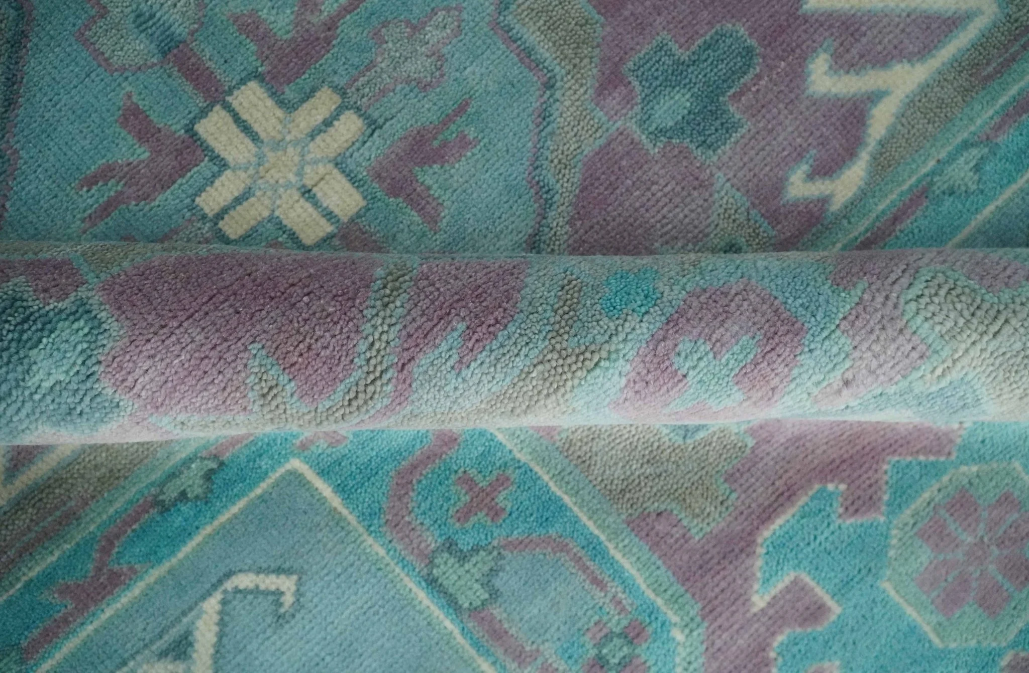 8x10 Hand Knotted Heriz Serapi Aqua, Pink and Ivory Floral Area Rug | TRDCP1369810 - Image 6