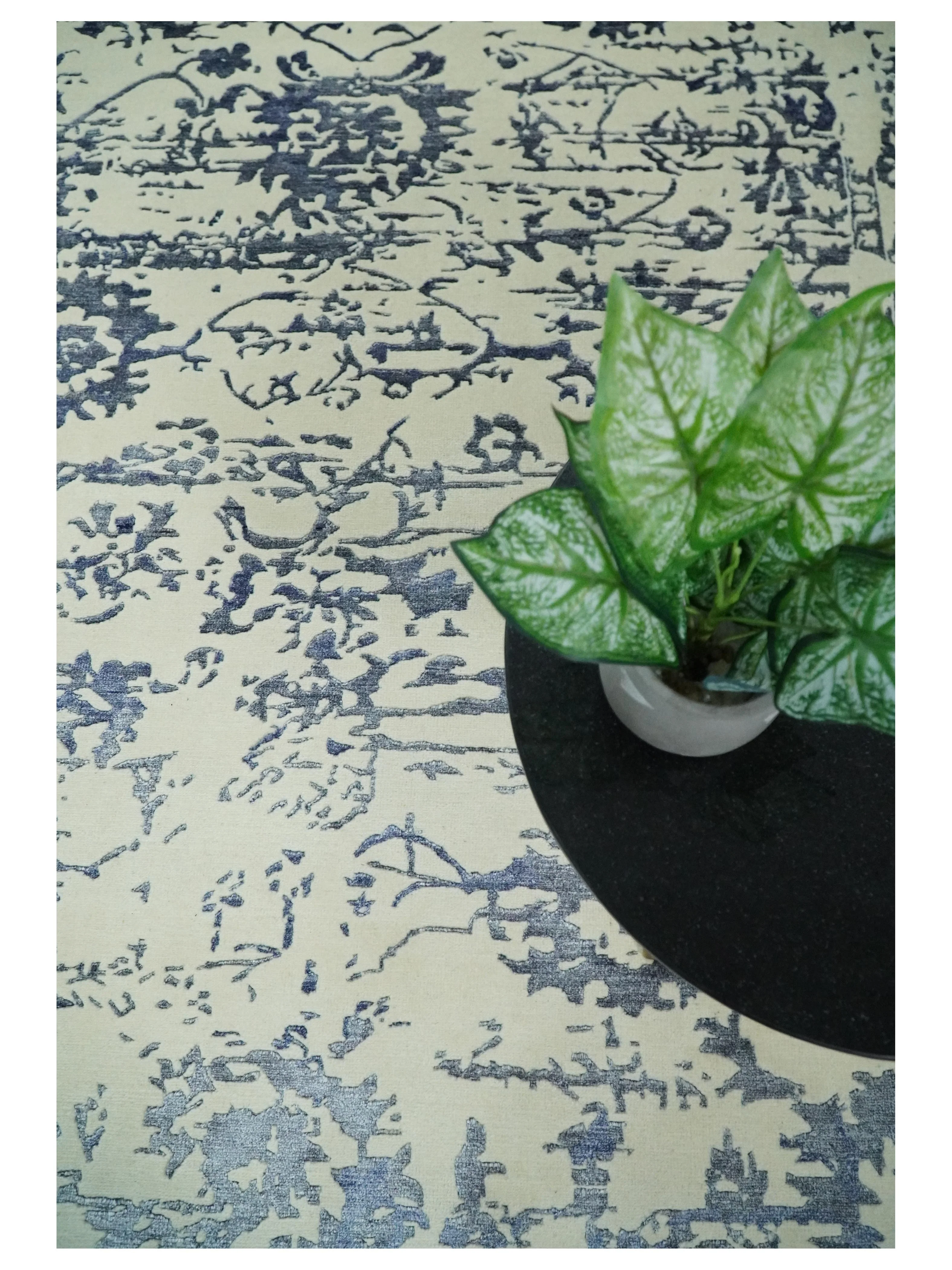 8x10 Hand knotted Ivory and Blue Modern Abstract Wool and Bamboo Silk Area Rug | TRDCP489810 - Image 6