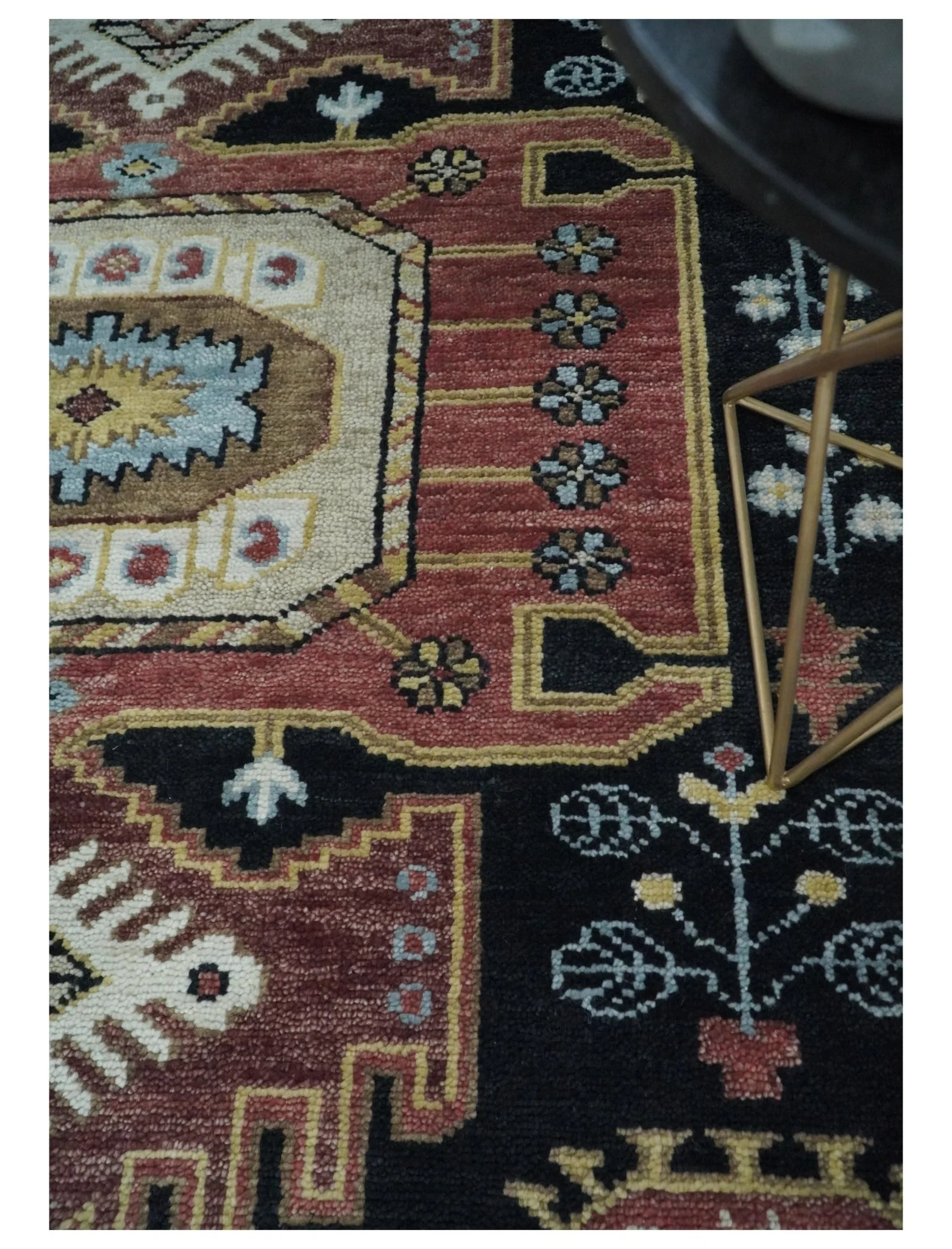 8x10 Hand Knotted Ivory, Black and Rust Traditional Heriz Serapi Antique Wool Rug | TRDCP753 - Image 2