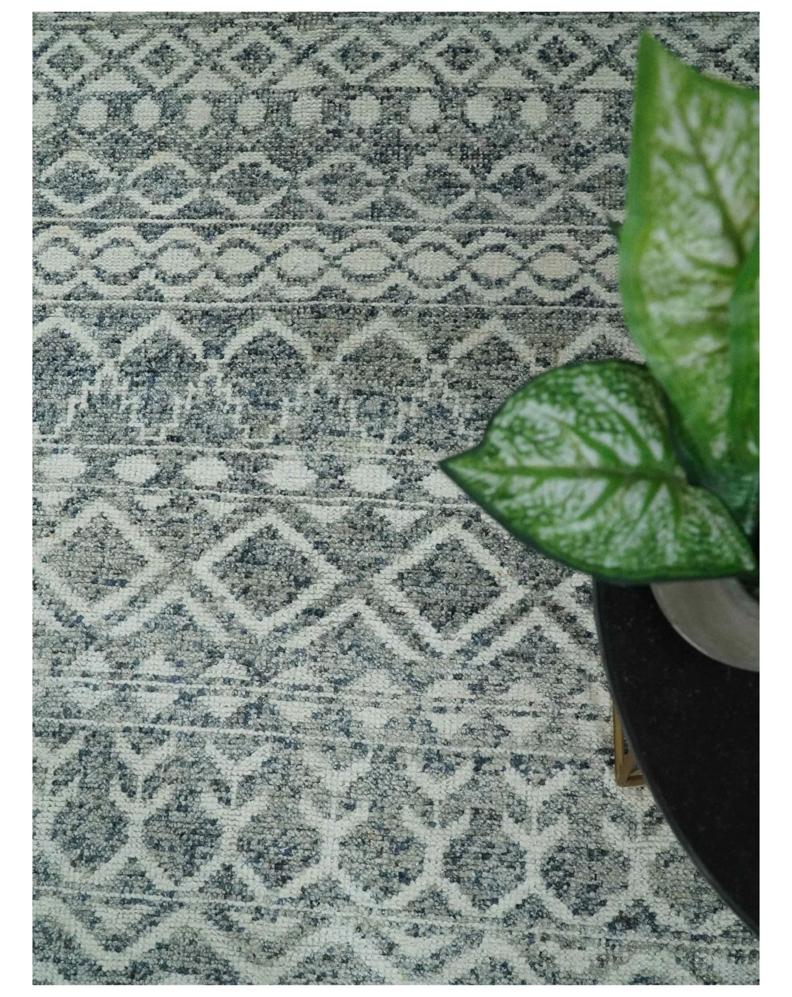 8x10 Hand Knotted Ivory and Gray Modern Contemporary Southwestern Tribal Trellis Recycled Silk Area Rug | OP47 - Image 4