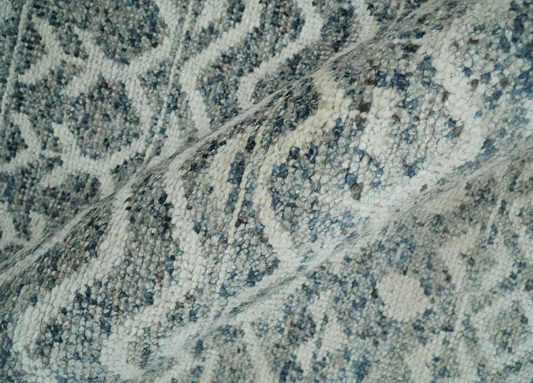 8x10 Hand Knotted Ivory and Gray Modern Contemporary Southwestern Tribal Trellis Recycled Silk Area Rug | OP47 - Image 7