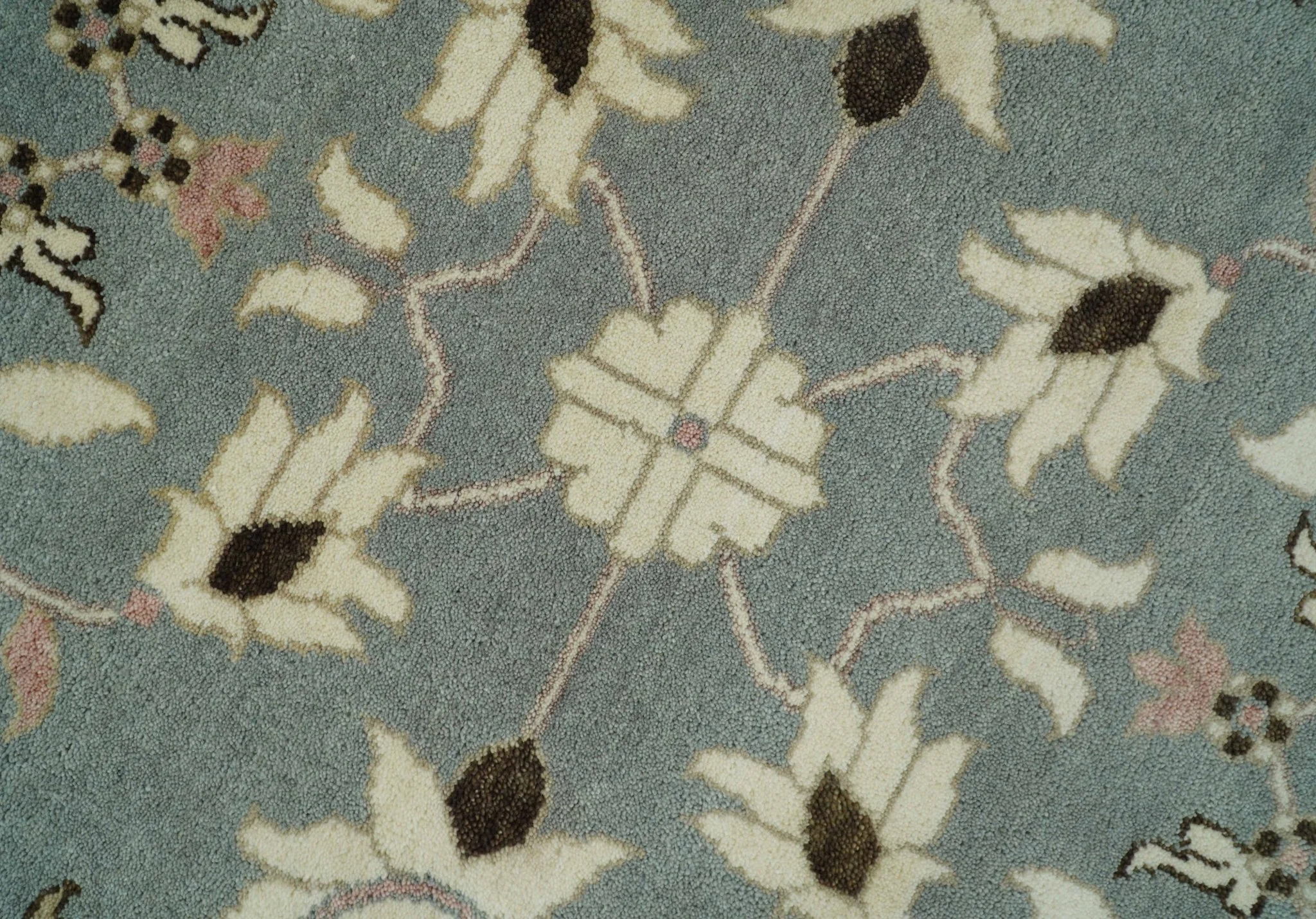 8x10 Hand Knotted Silver and Beige Traditional Persian Oushak Wool Rug | TRDCP760810 - Image 5