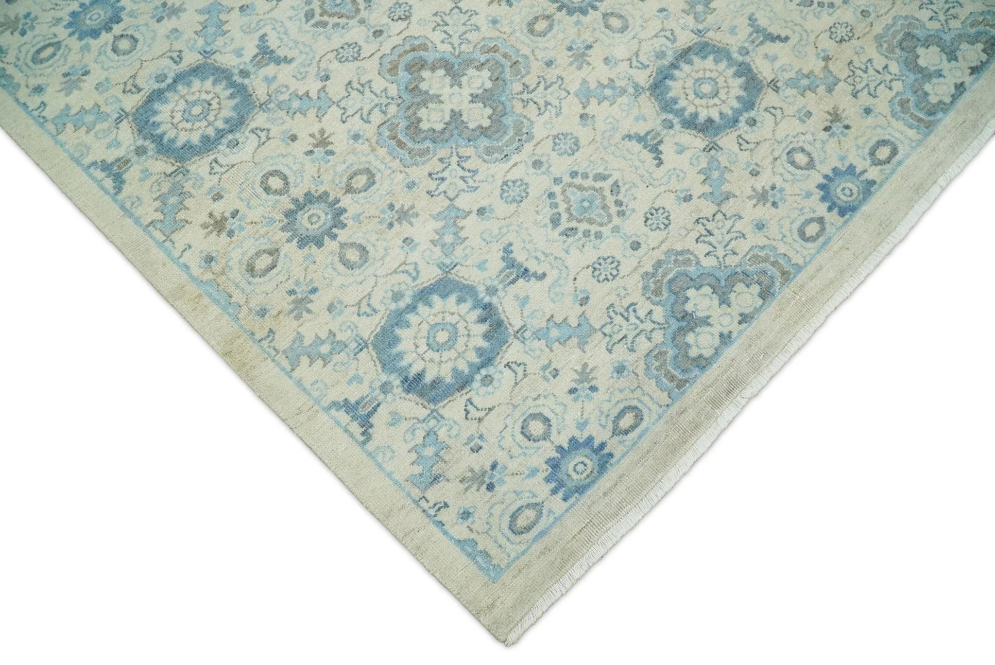 Vintage 8x10 Hand Knotted Traditional Ivory and Blue Oxidized Textured Low Pile Wool Rug | TRD1650810 - Image 5