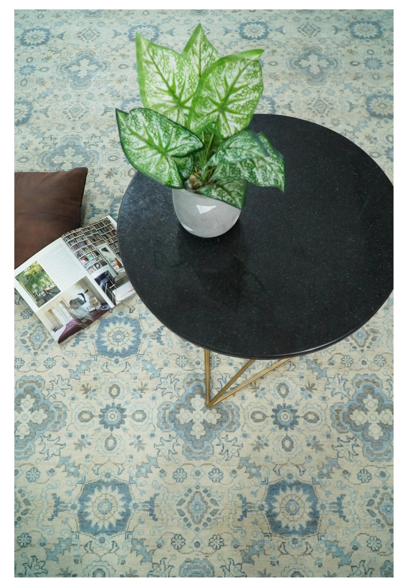 Vintage 8x10 Hand Knotted Traditional Ivory and Blue Oxidized Textured Low Pile Wool Rug | TRD1650810 - Image 7