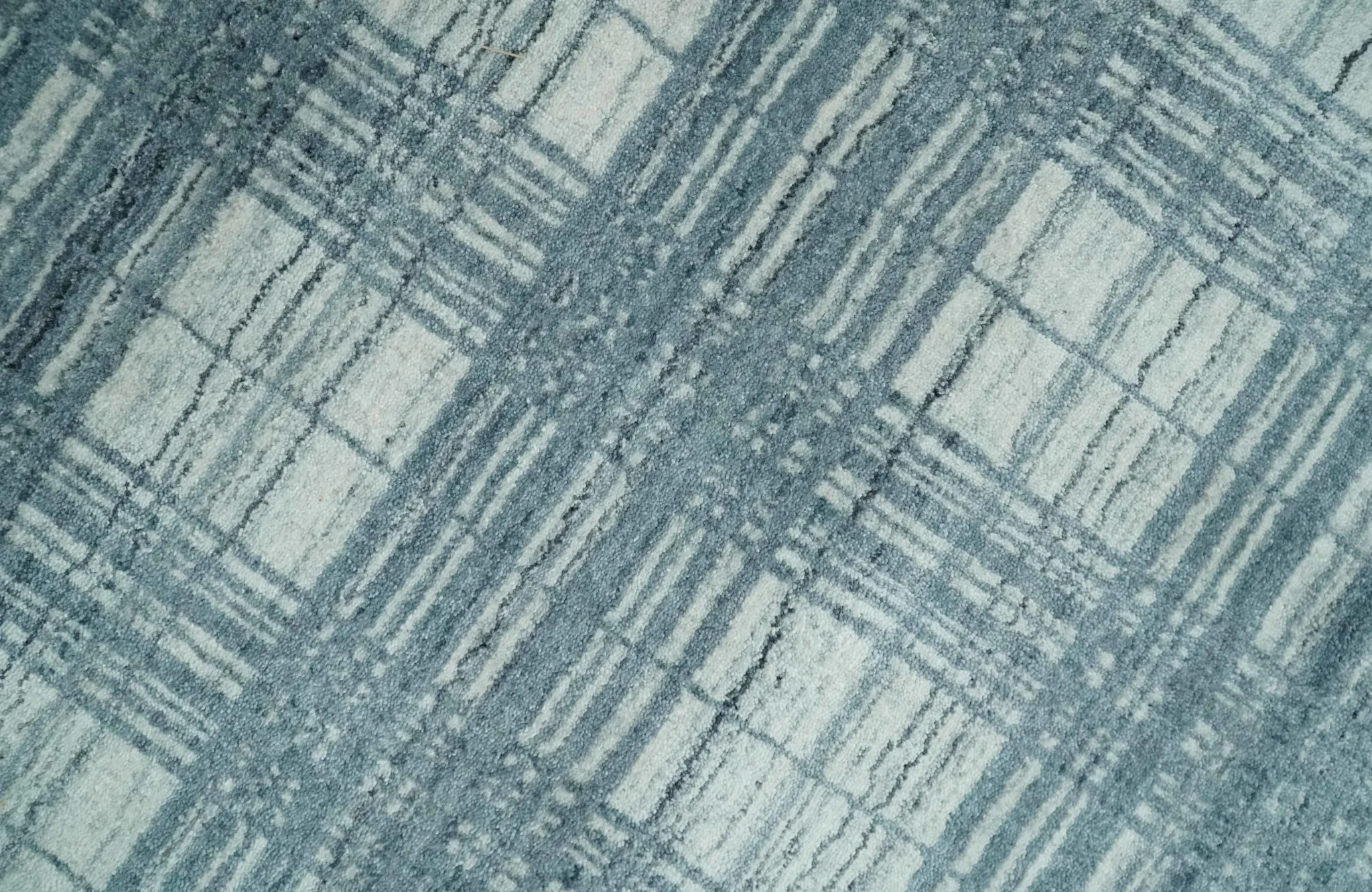 8x10 Hand Made Checkered Ivory and Blue Scandinavian Blended Wool Flatwoven Area Rug | KE21 - Image 4