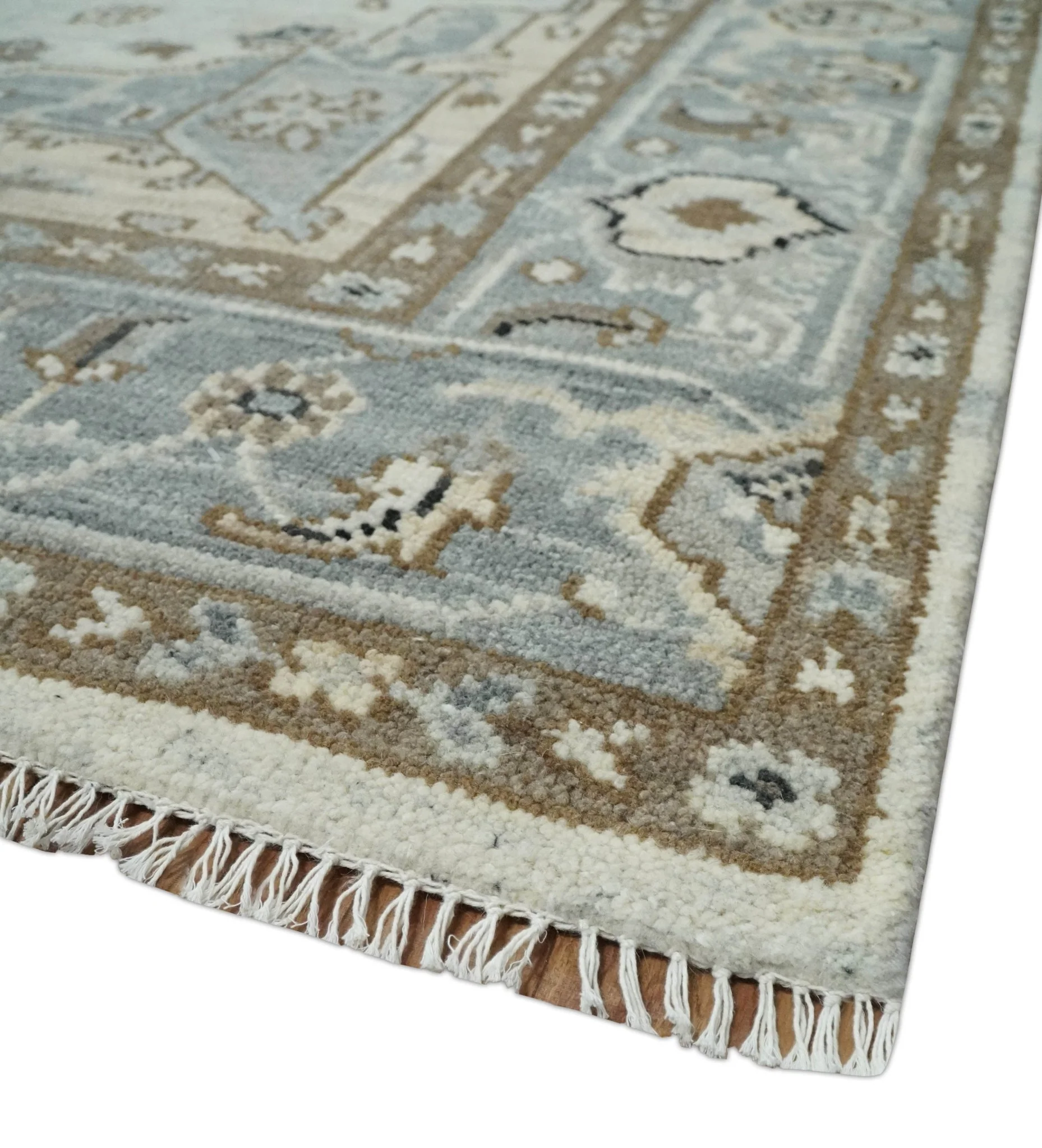 8x10 Ivory, Beige and Silver Traditional Hand Knotted Wool Area Rug - Image 5