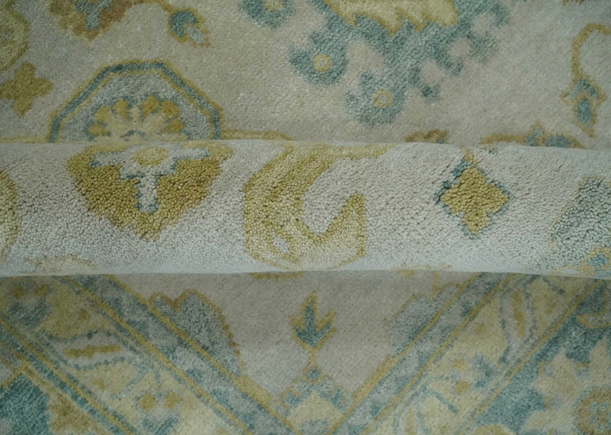 Antique look 8x10 Ivory, Emerald Green and Beige Hand Knotted Oushak Area Rug | TRDCP1196810 - Image 6