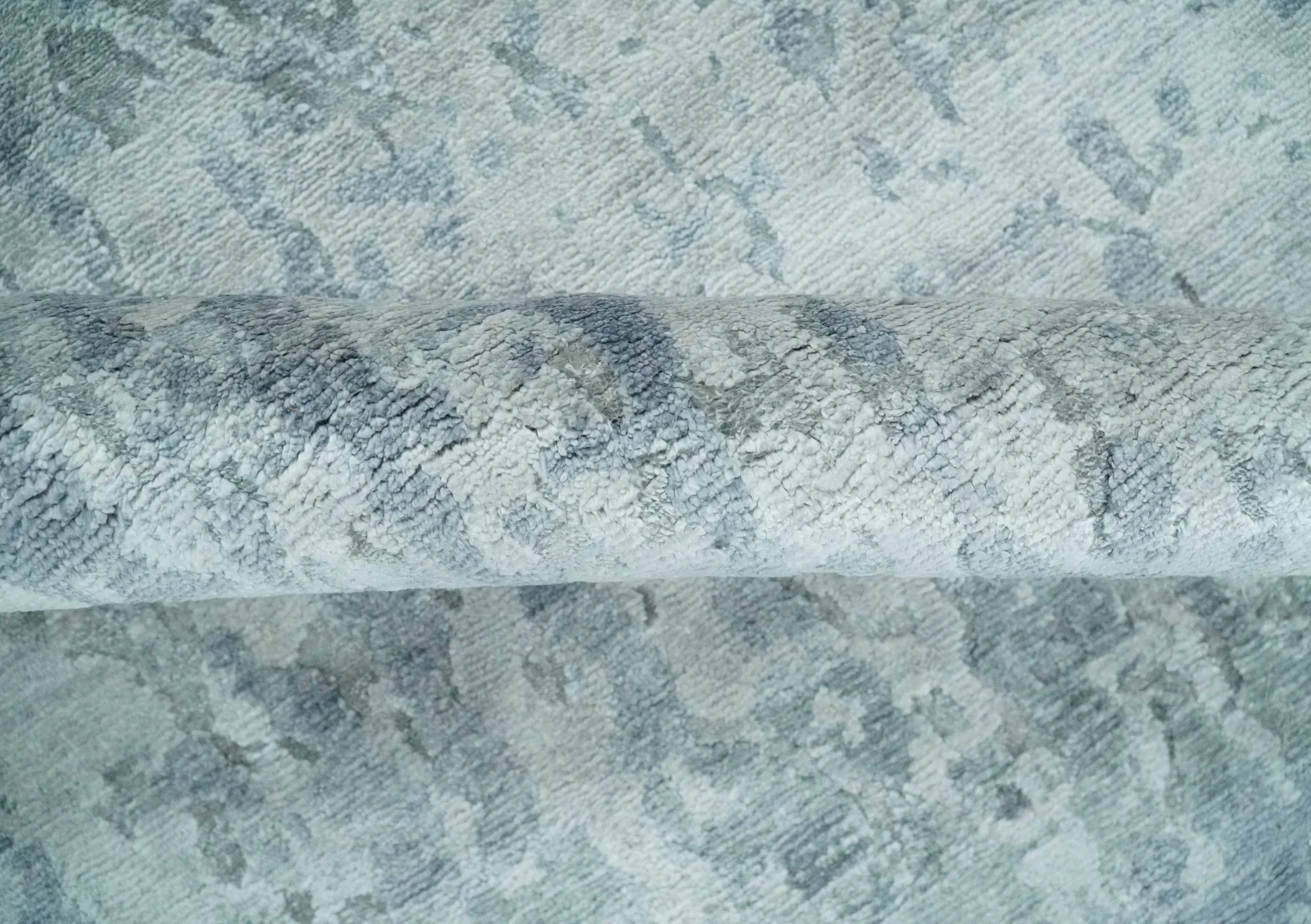 8x10 Ivory, gray and Silver Modern Abstract Hand Knotted Bamboo Silk Area Rug - Image 7