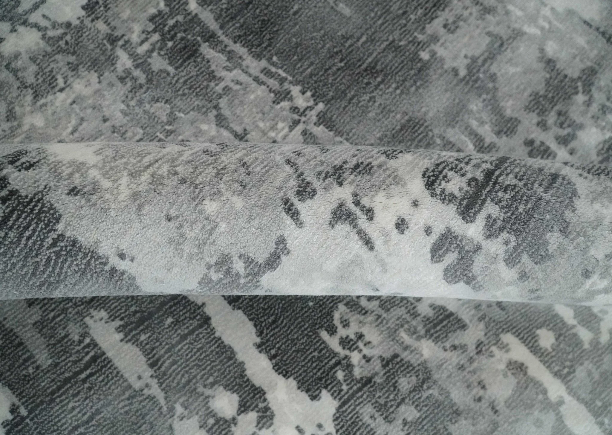 8x10 Ivory, Silver and Charcoal Modern Abstract Hand Loomed Blended wool and Art silk Area Rug - Image 6