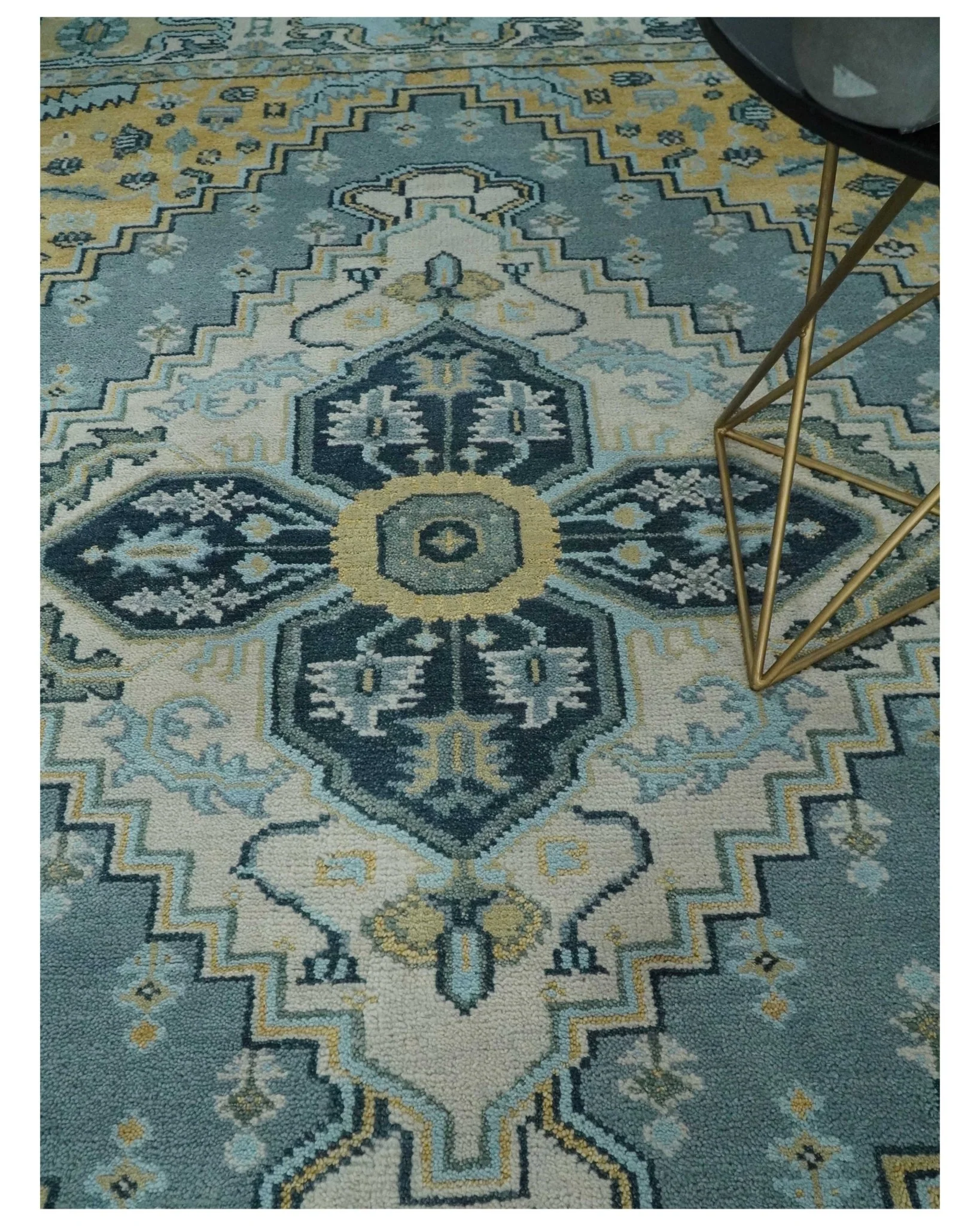 8x10 Ivory, Blue and Beige Heriz Serapi Traditional  Persian Antique Hand Knotted Wool Area Rug | TRDCP1117810 - Image 2
