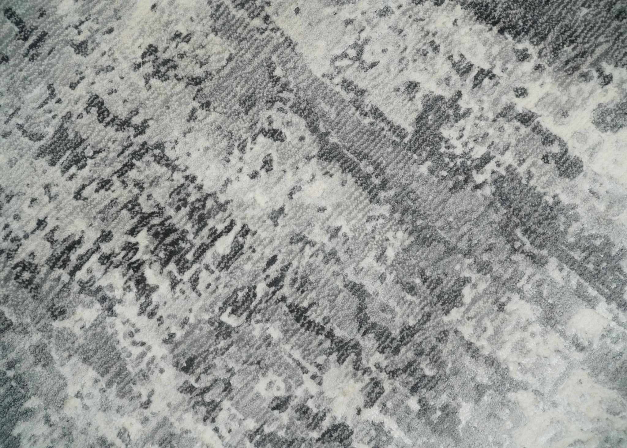 8x10 Modern Abstract Blended wool and Art silk Ivory, Silver and Charcoal Hand Loomed Area Rug - Image 4