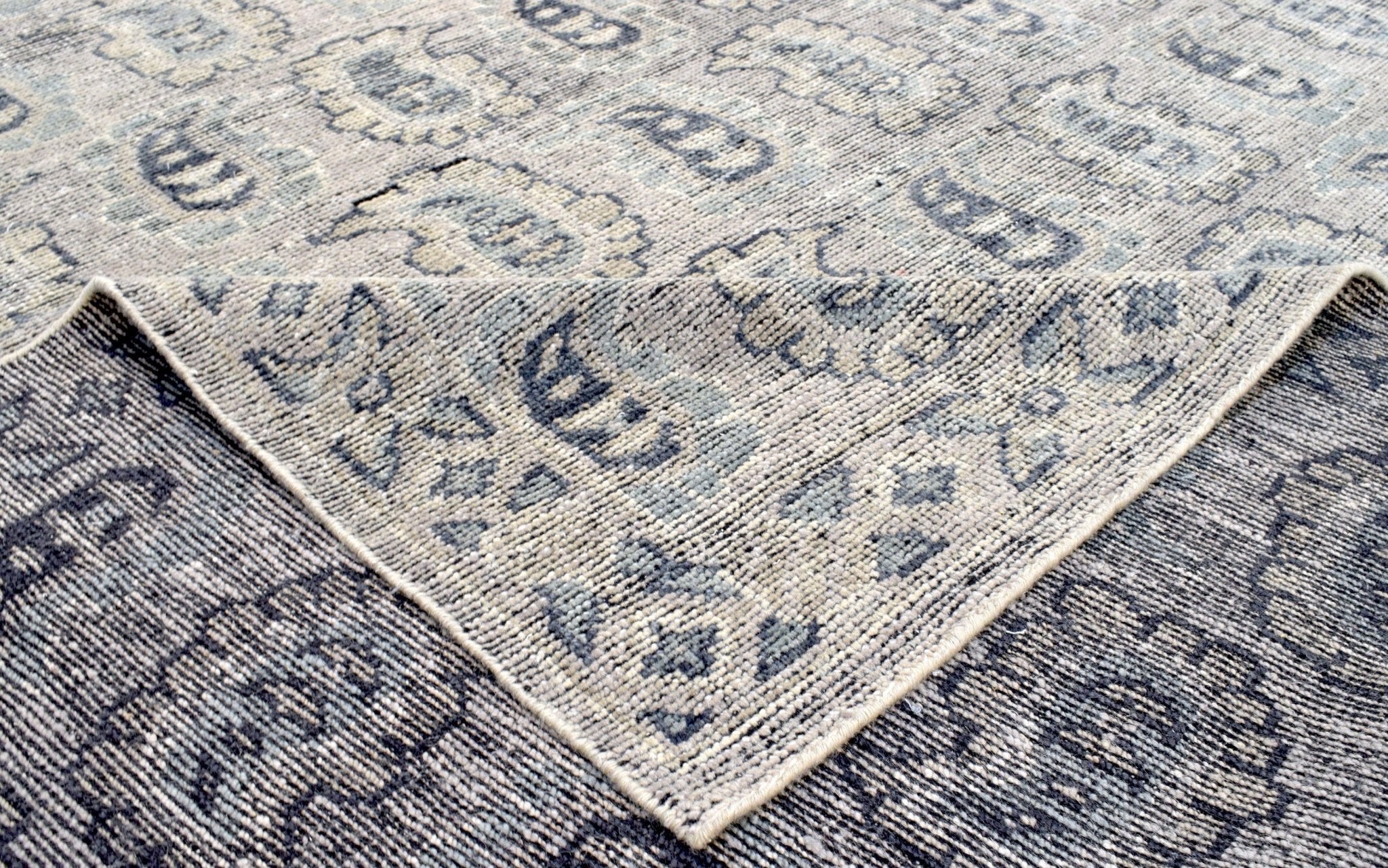 Silver and Charcoal 8'x10' Rug | Modern Handmade Wool Area Rug | The Rug Decor |TRD2142810 - Image 8