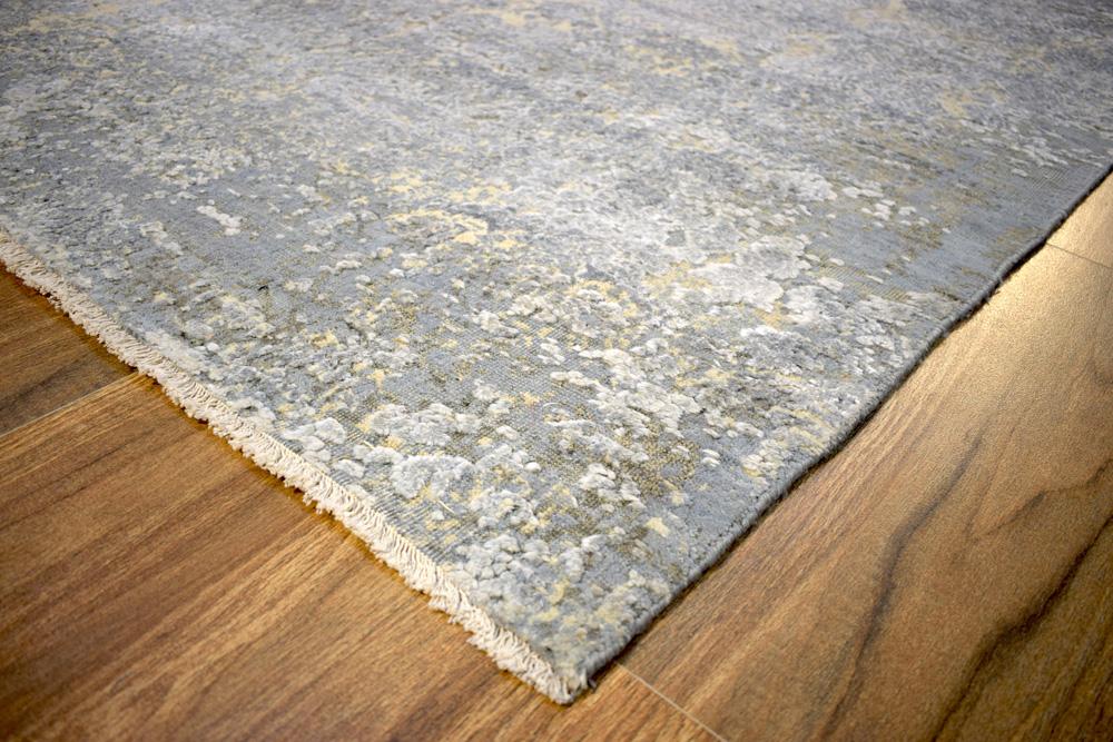 Silver and Charcoal 8x10 Rug Traditional Handmade Wool and Bamboo Silk Area Rug | TRD1788810 - Image 6