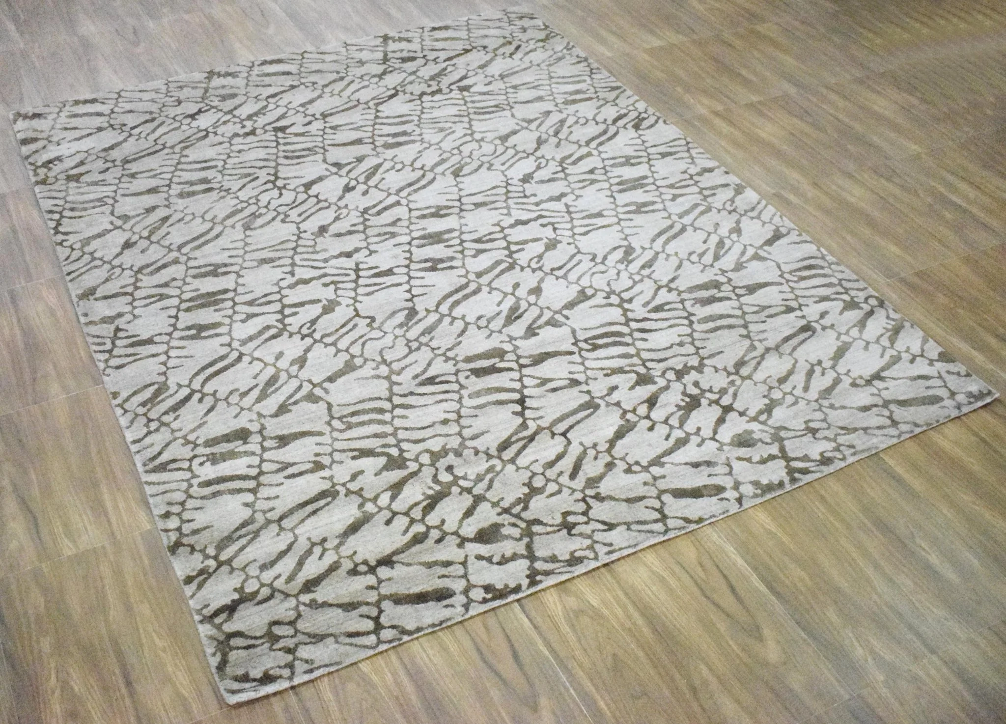8x10 Rug, White and Brown Rug, Modern and Abstract Rug, Hand-loom Printed Viscose Area Rug | TRD020QT810 - Image 7