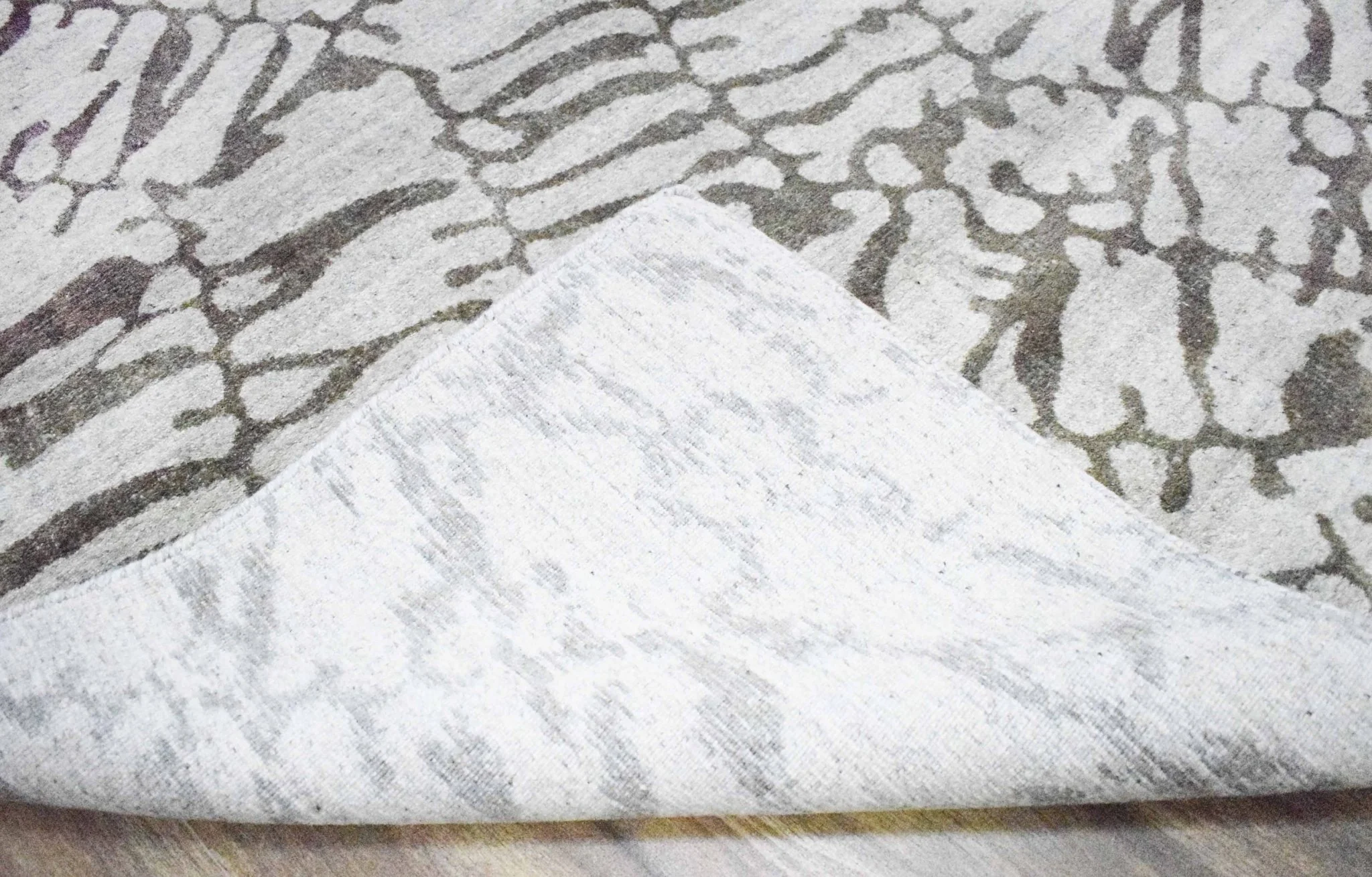 8x10 Rug, White and Brown Rug, Modern and Abstract Rug, Hand-loom Printed Viscose Area Rug | TRD020QT810 - Image 9