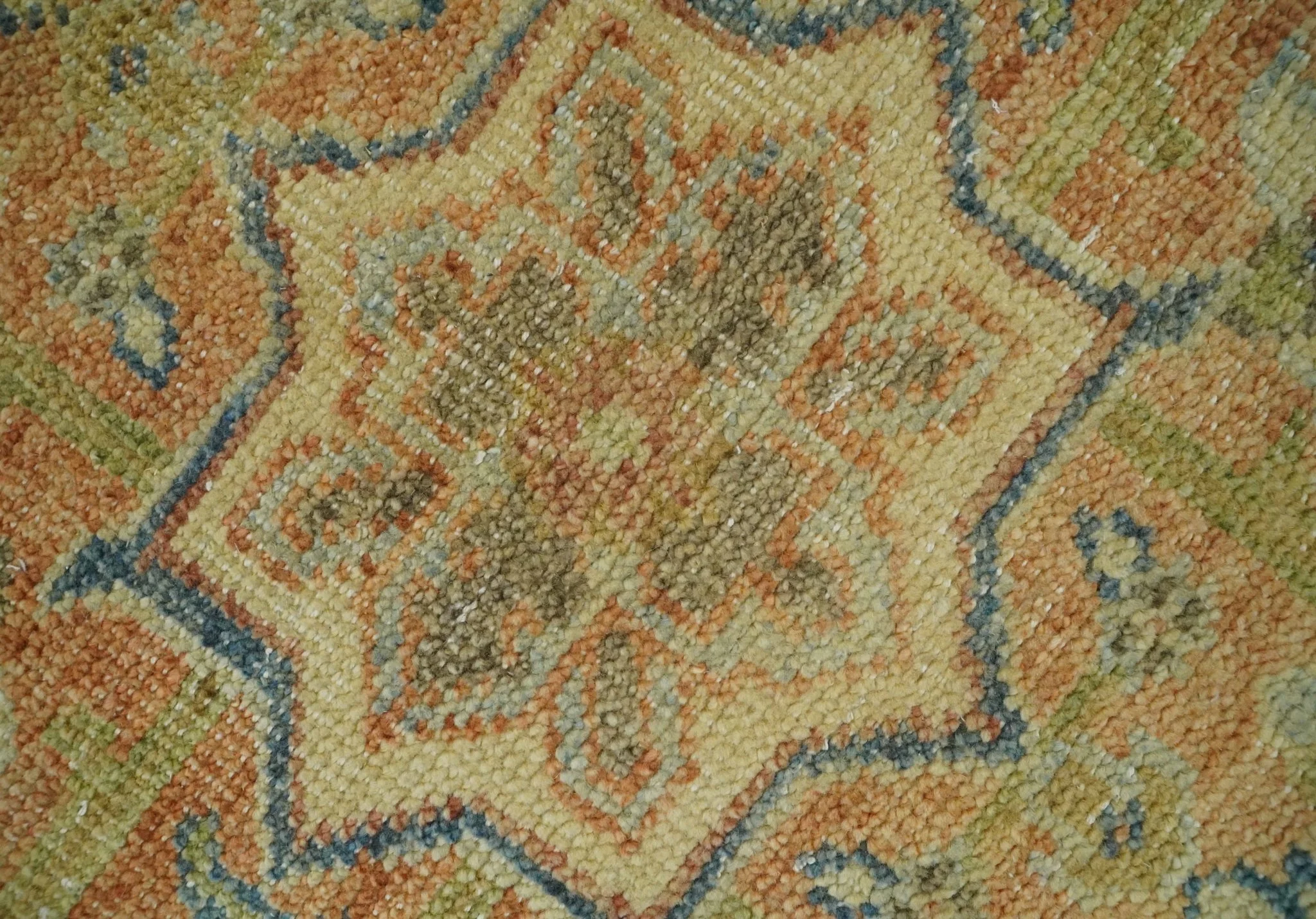 8x10 Rust, Gray and Beige Traditional Vintage Style Hand Knotted Wool Area Rug - Image 4