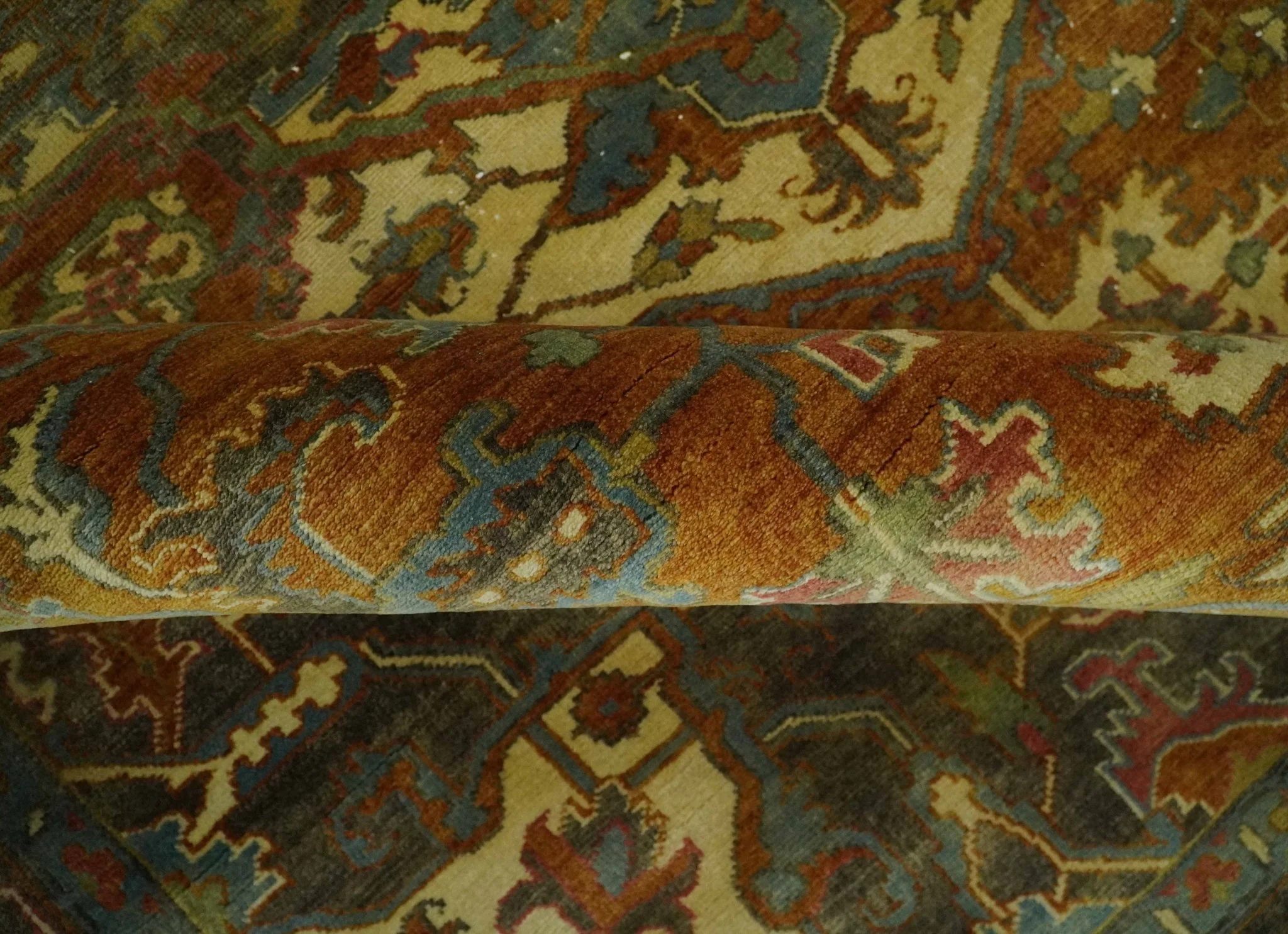 8x10 Rust, Green and Beige Serapi Traditional Vintage Style Hand Knotted Wool Area Rug - Image 7