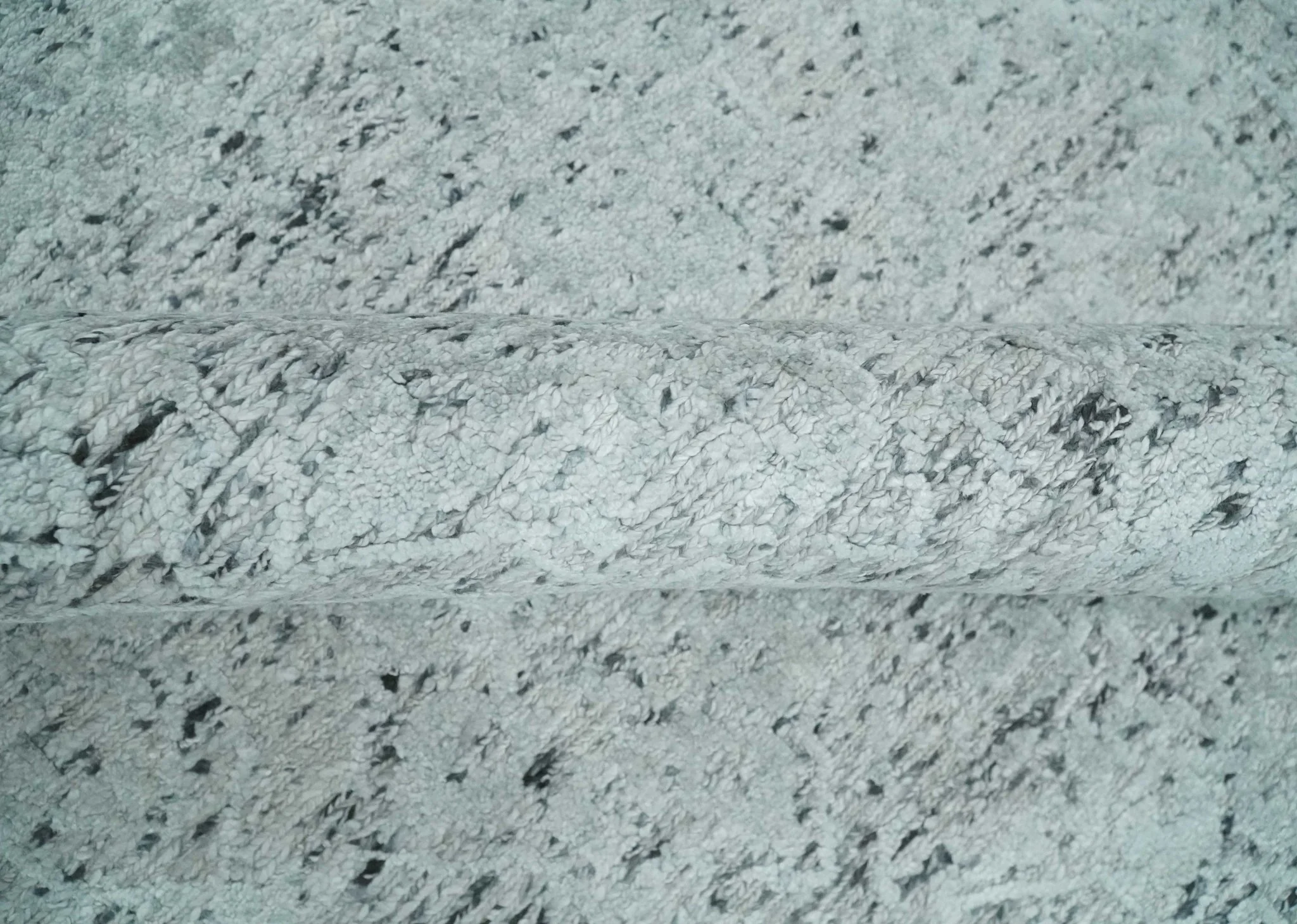 Contemporary 8x10 Silver and Charcoal Modern Abstract Handmade Wool Area Rug - Image 6