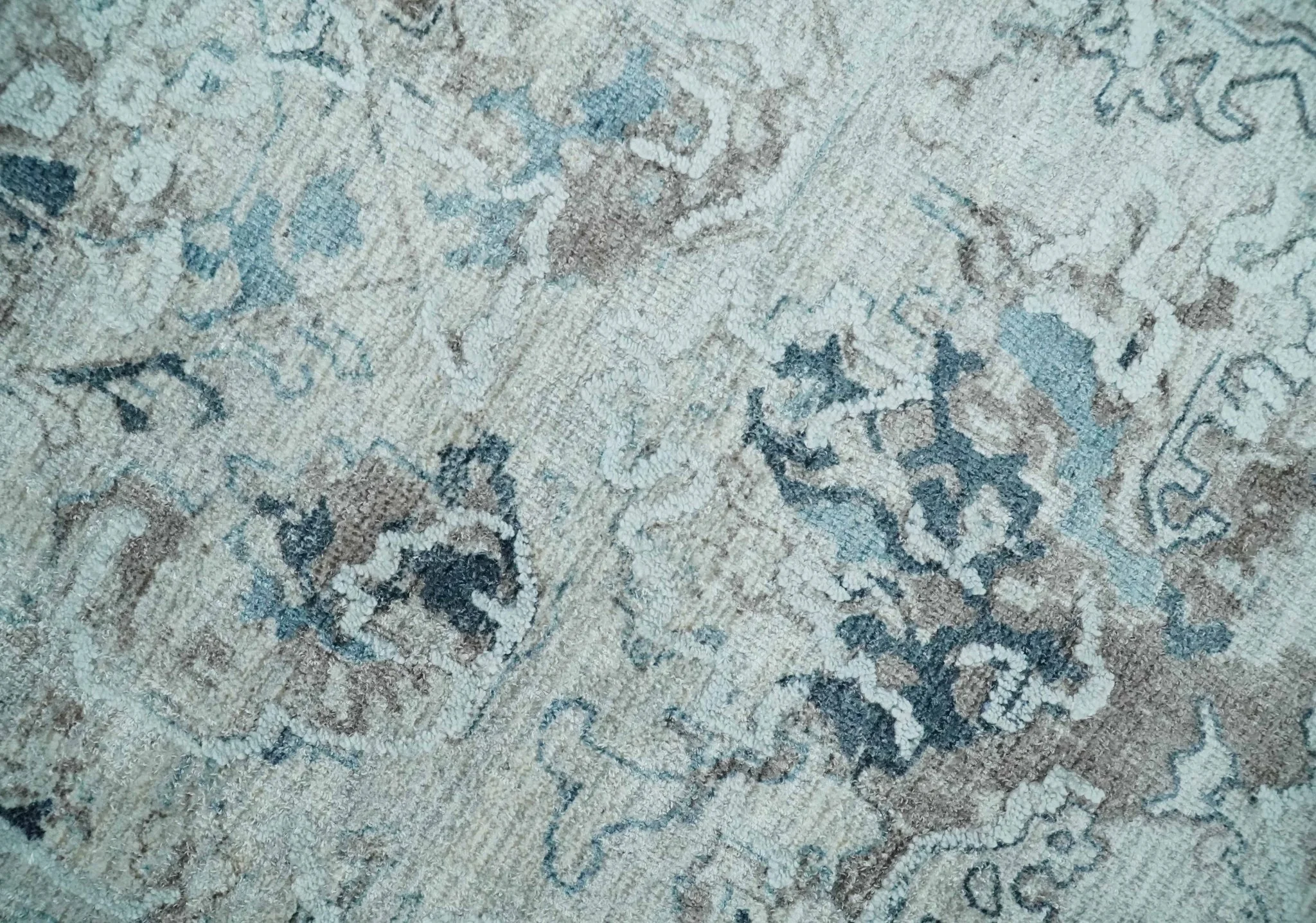Carved 8x10 Silver, Gray and Charcoal Modern Abstract Handmade Art Silk and Wool Area Rug - Image 4