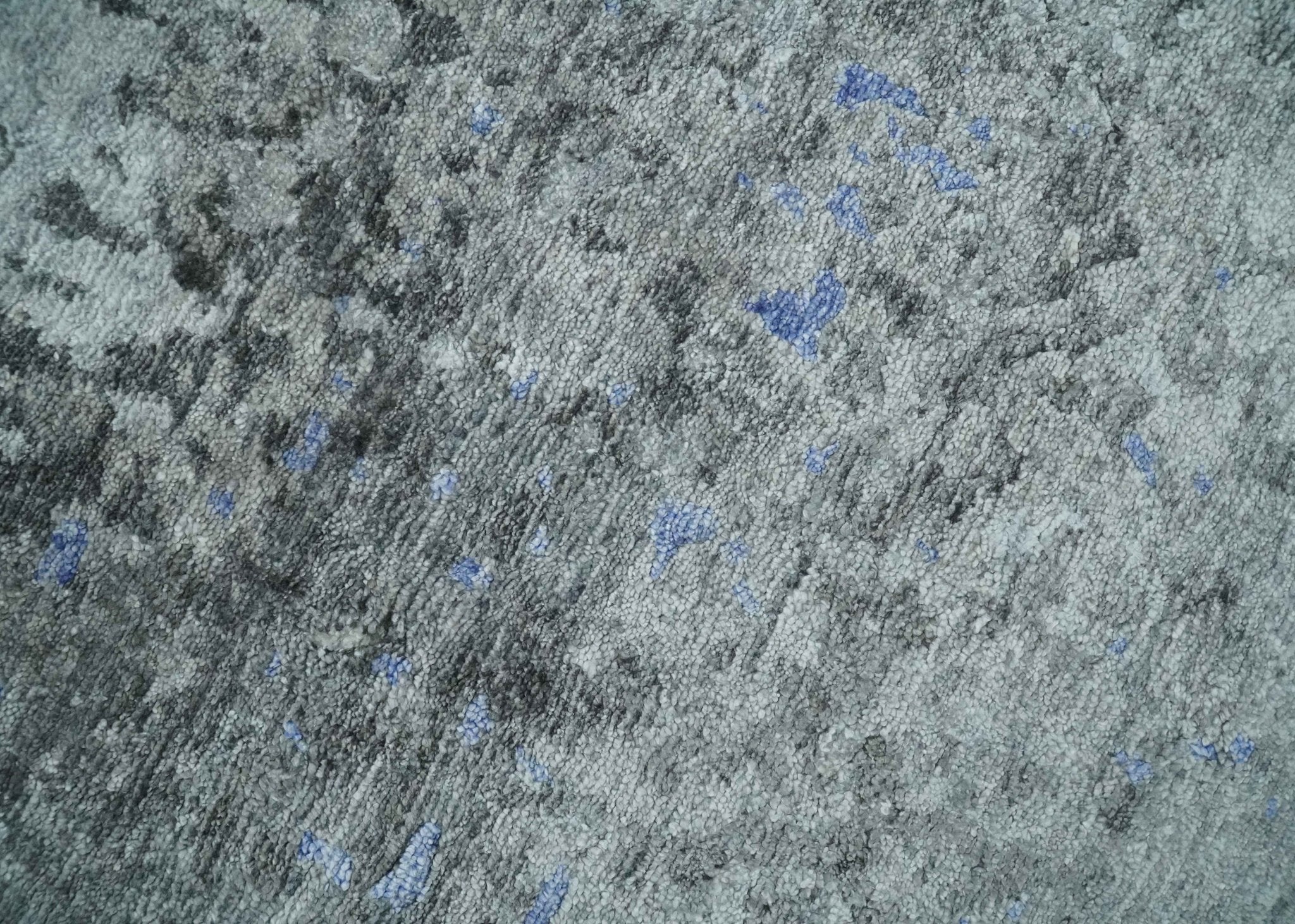 8x10 Silver, Ivory and Charcoal Modern Abstract Handmade Bamboo Silk Area Rug - Image 4