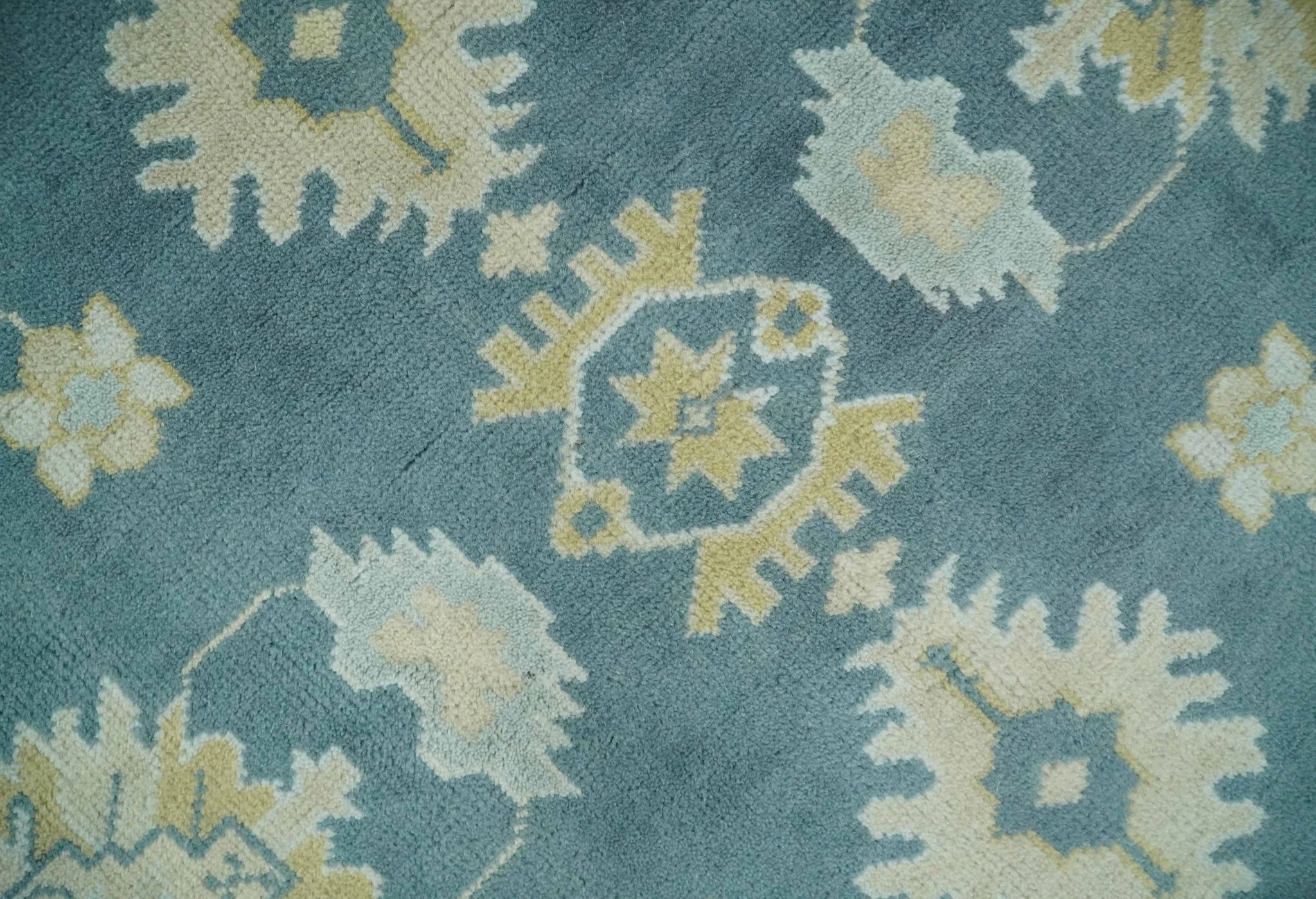 8x10 Teal and Beige Hand Knotted Heriz Serapi Floral Area Rug | TRDCP1185810 - Image 4