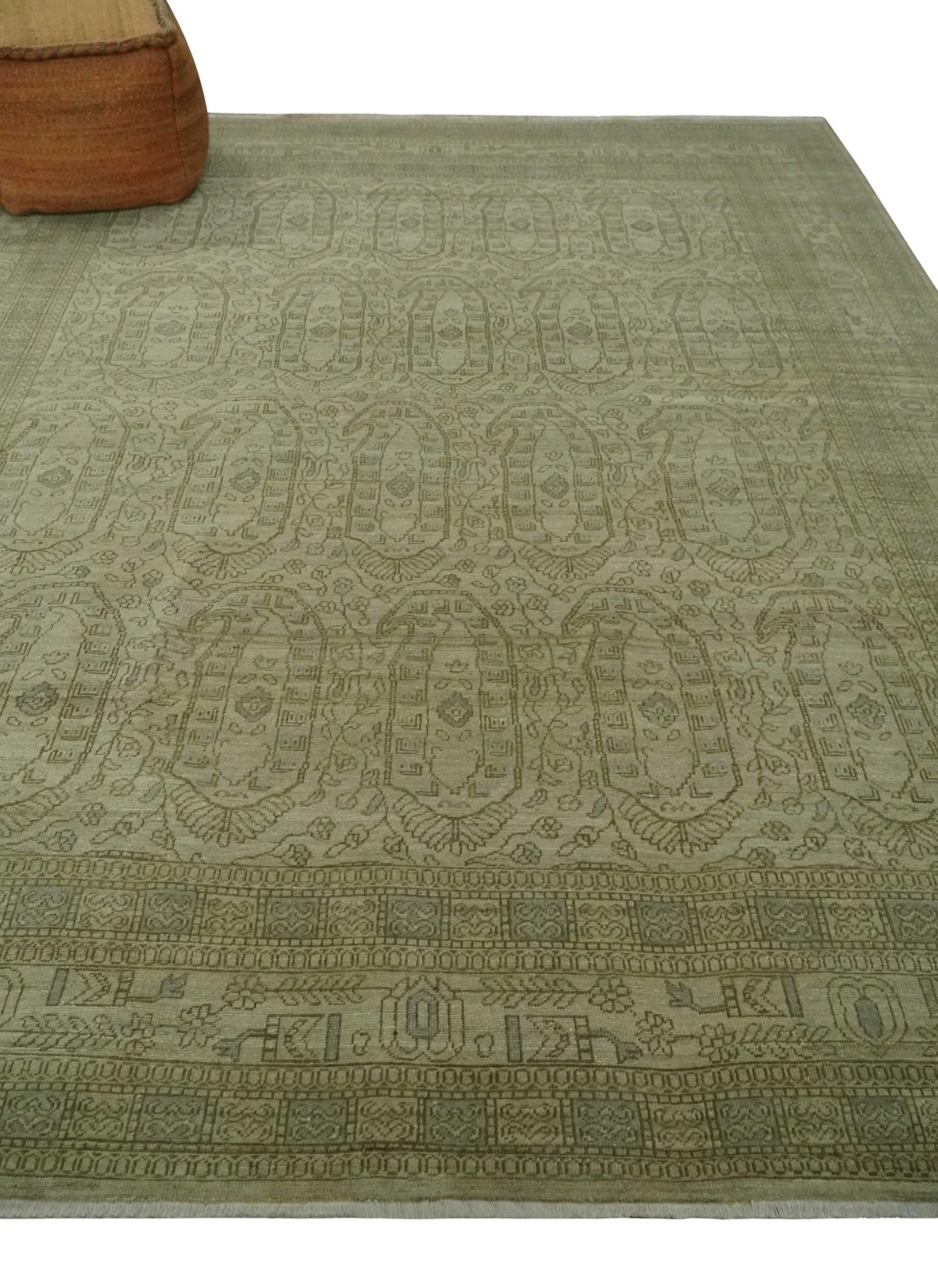 7.10x9.7 Traditional Ivory and Olive Antique Style Hand knotted Wool Area Rug, Kids, Living Room and Bedroom Rug - Image 3