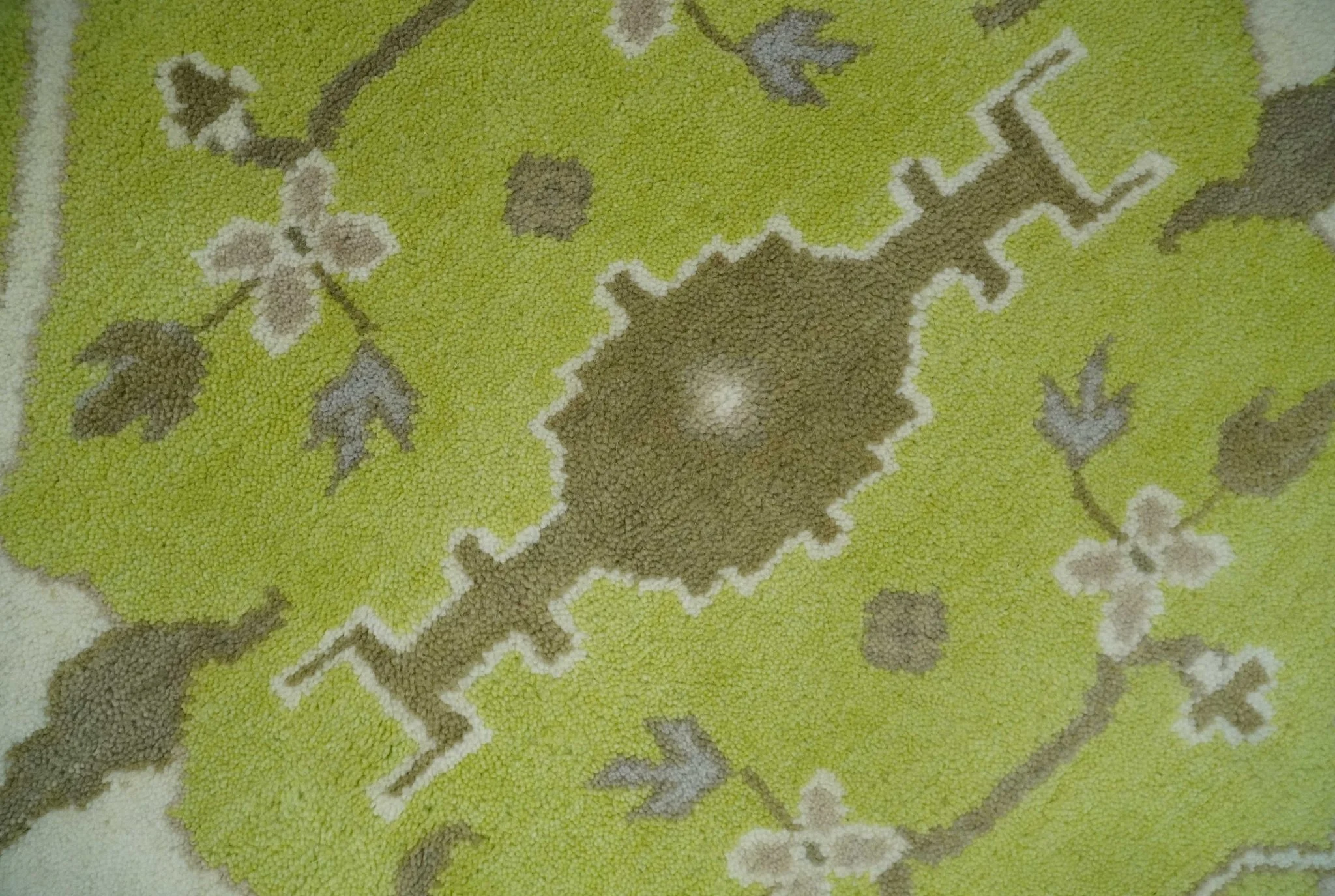 8x10 Traditional Light Green, Ivory and Charcoal Antique Style Hand knotted Wool Area Rug - Image 4