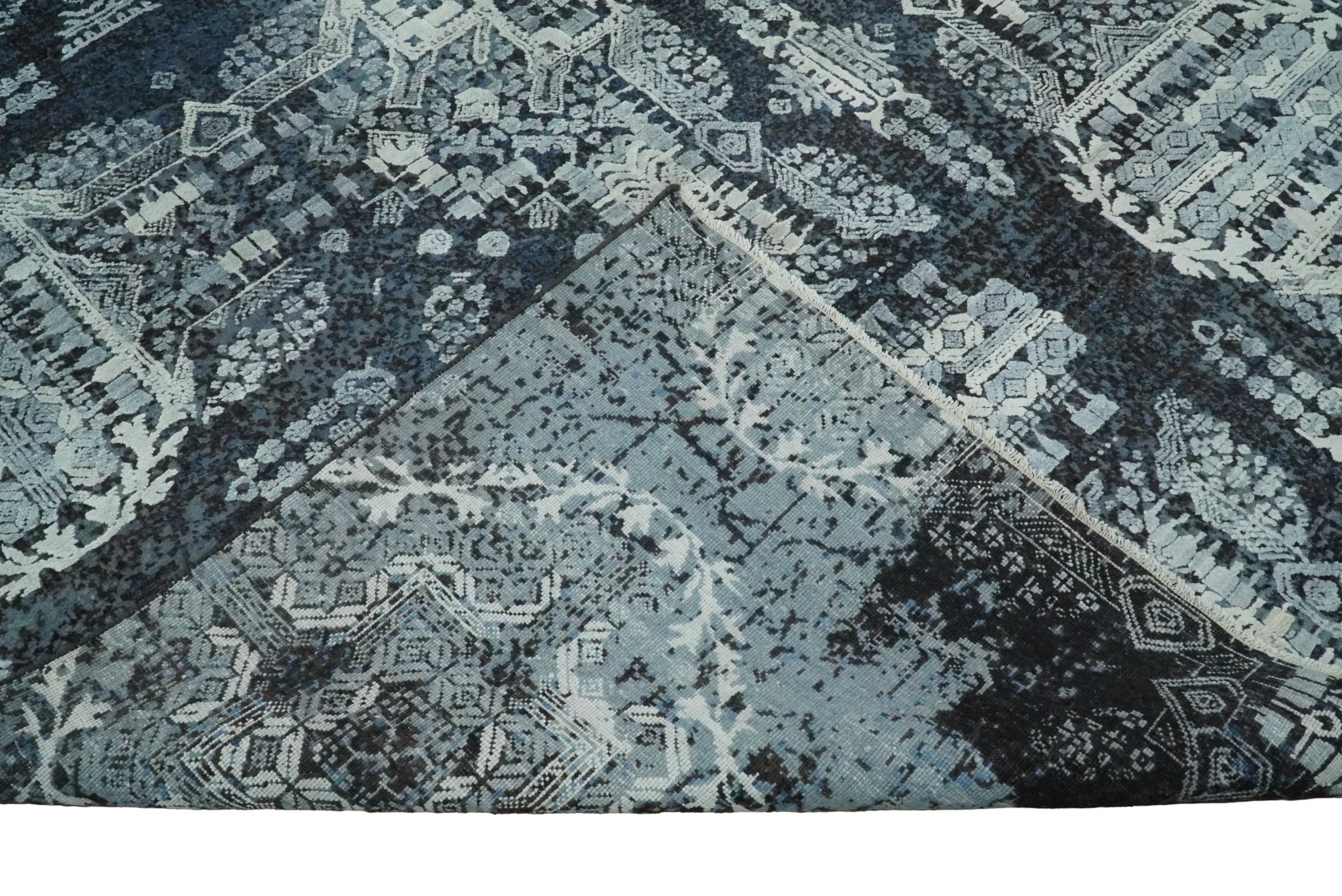 Blue and Silver 8x10 Rug Traditional Handmade Wool and Bamboo Silk Area Rug | TRD1786810 - Image 3