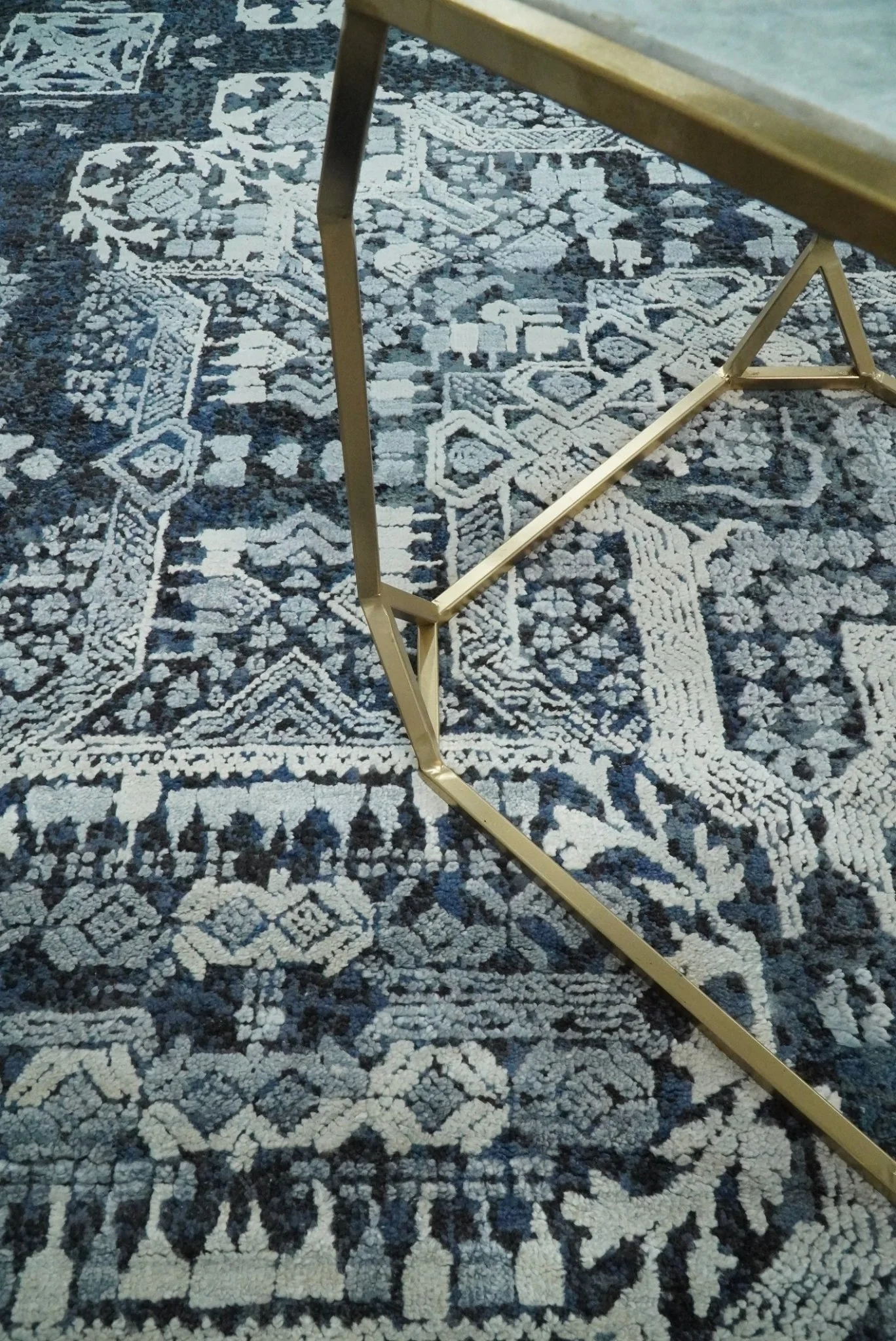 Blue and Silver 8x10 Rug Traditional Handmade Wool and Bamboo Silk Area Rug | TRD1786810 - Image 6