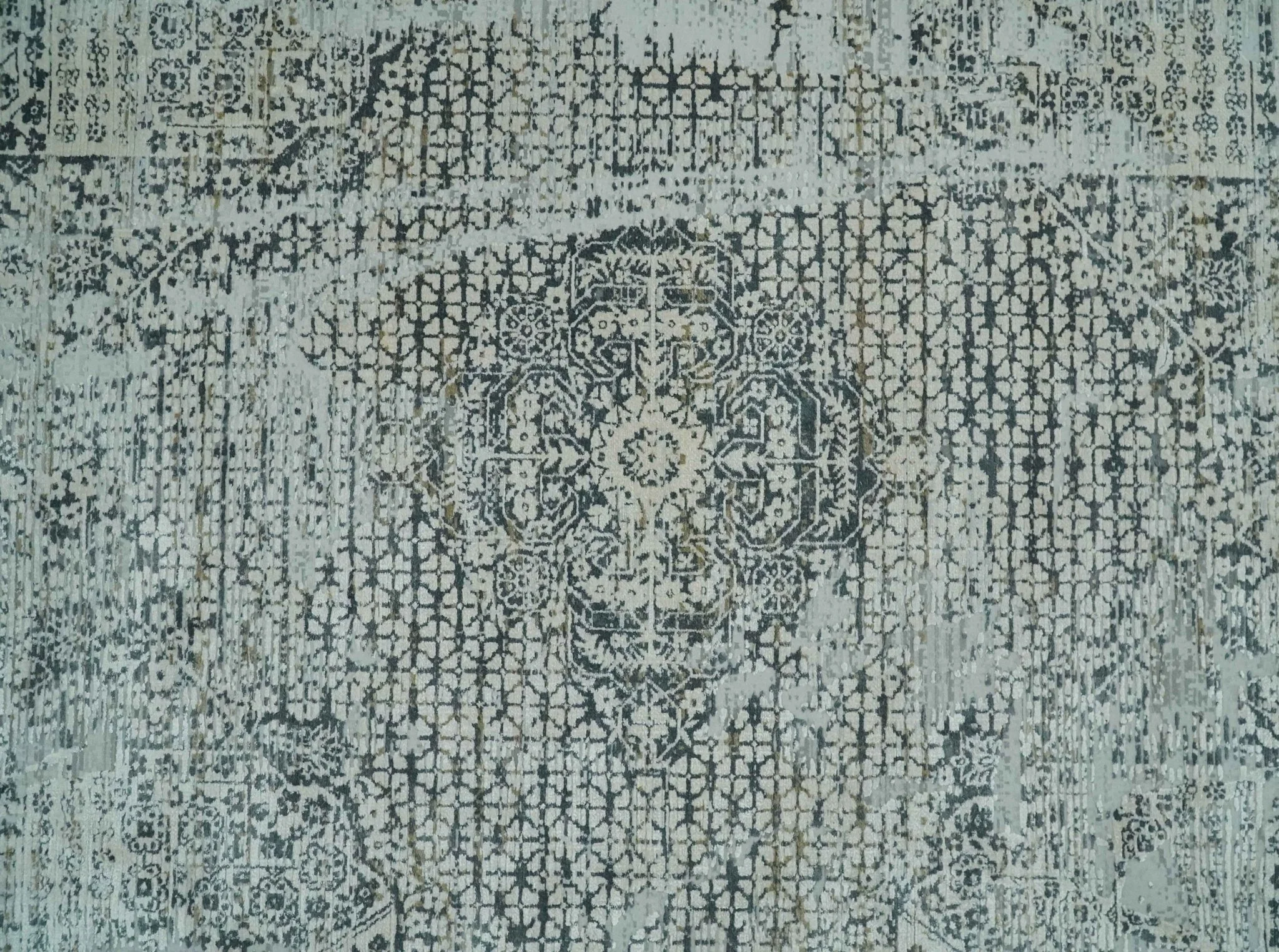 8x8 Round Beige, Gray and Charcoal Antique Finish, Vintage look, Art Silk Area Rug, Living Room Rug | TRDMM8 - Image 9